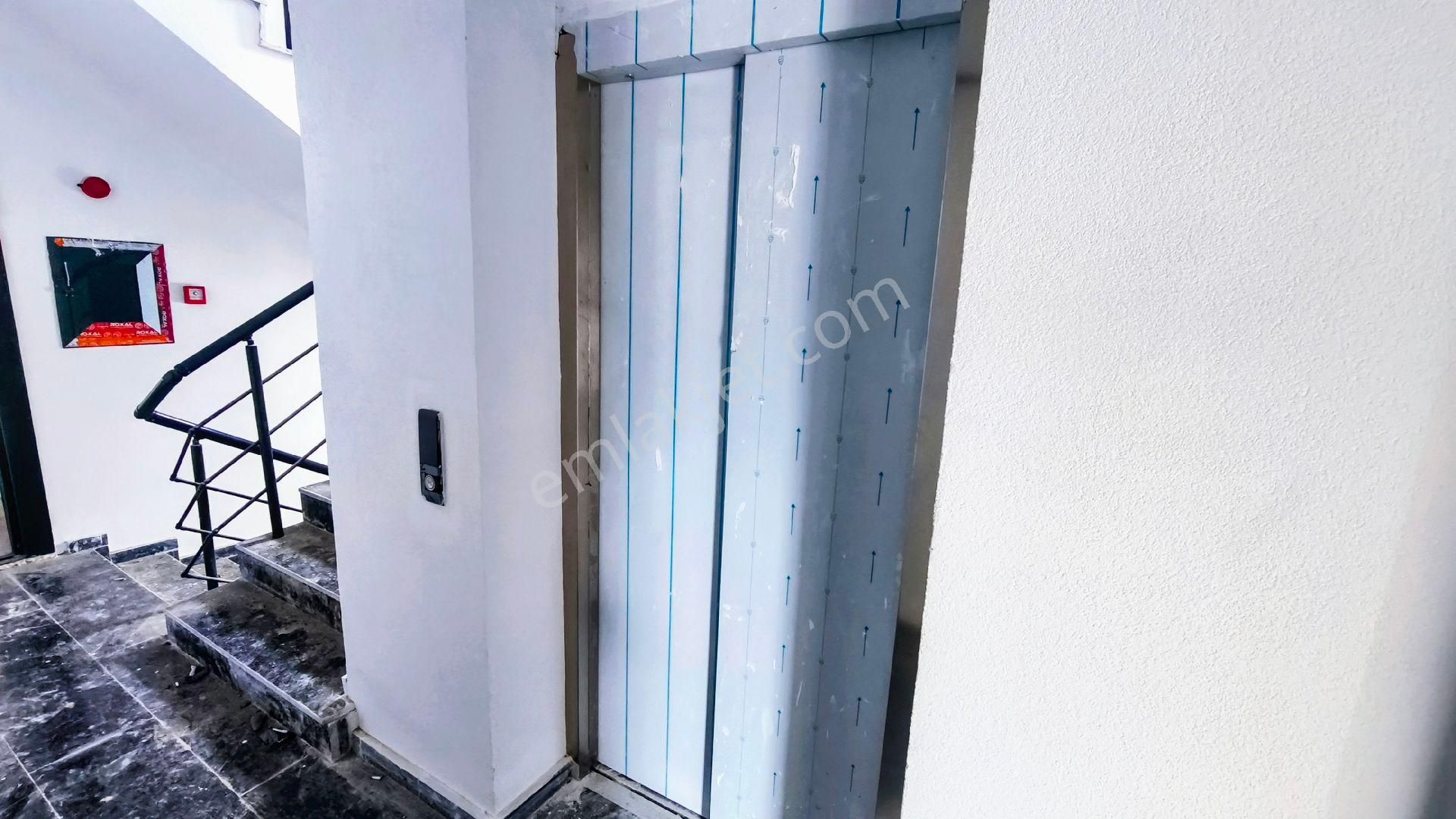 Mükemmel Konumda Kaçırılmaz Fırsat Satılık 2+1 Daire - Görsel 12