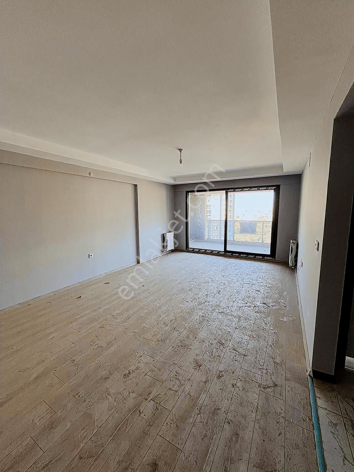 Nova'dan Prestij Evleri Sitesinde 2+1 120 M2