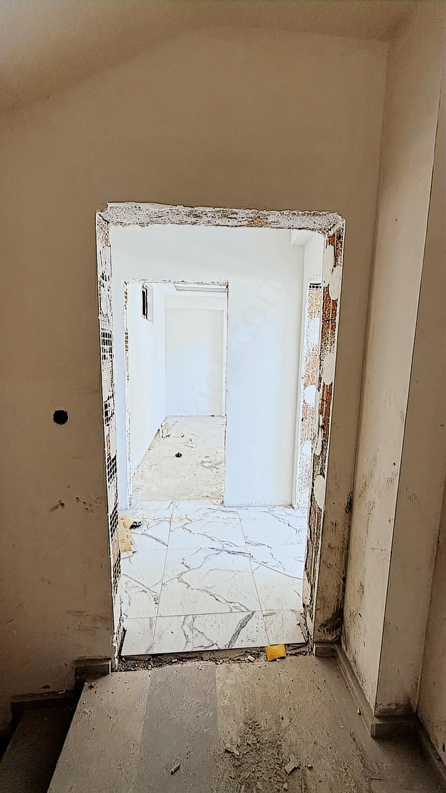 Kurtuluş Mah.de Çarşıya Çok Yakın Arakat 3+1 Satılık Daire - Görsel 5