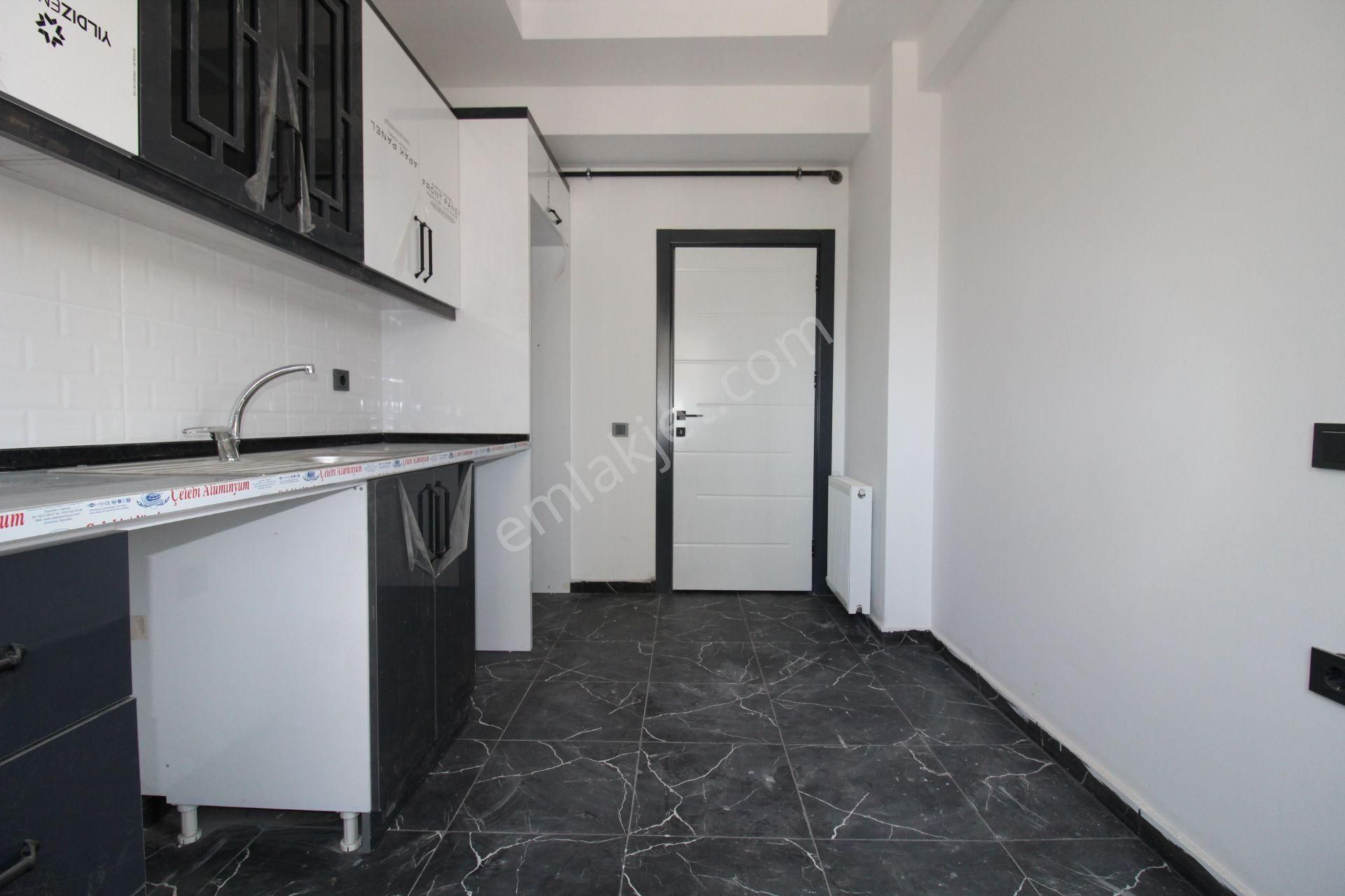 Aslan'dan Ulaşıma Yakın Bağımsız Mutfaklı Kiralık Sıfır 2+1 - Görsel 4