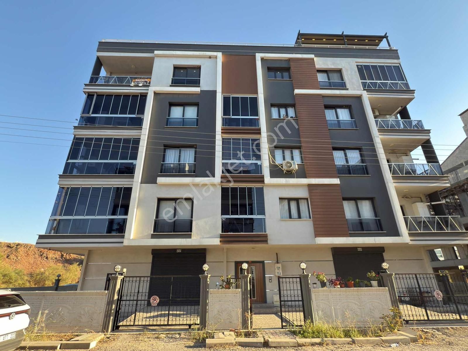 Nova'dan Satılık 200m2 Dubleks Daire