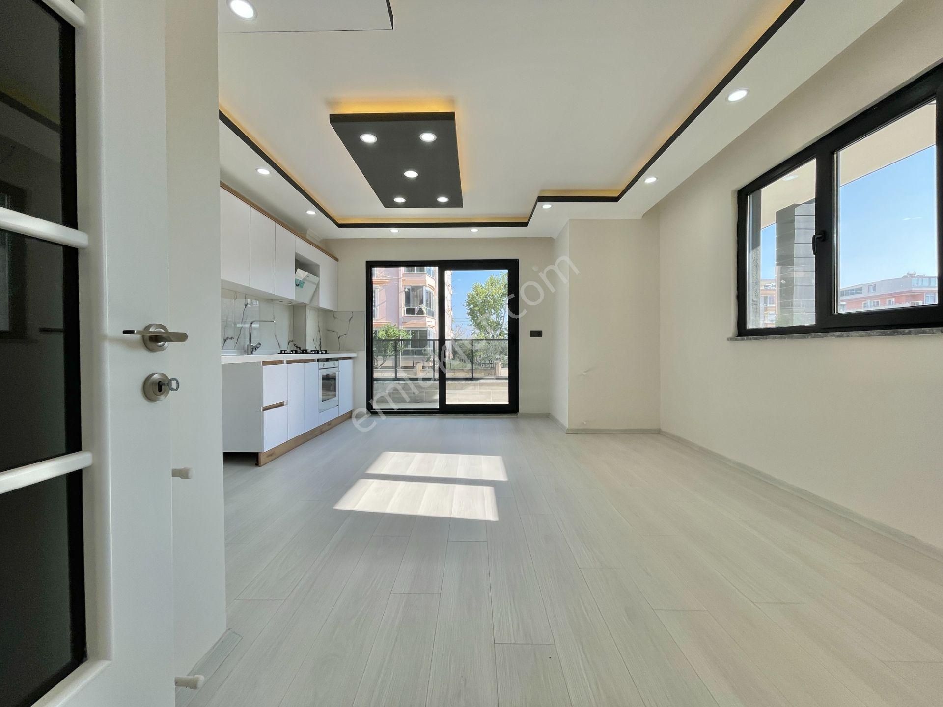 Sadece Berkay Demirel'den Altınkumda Denize 600m Çift Köşe 2+1 Daire - Görsel 12