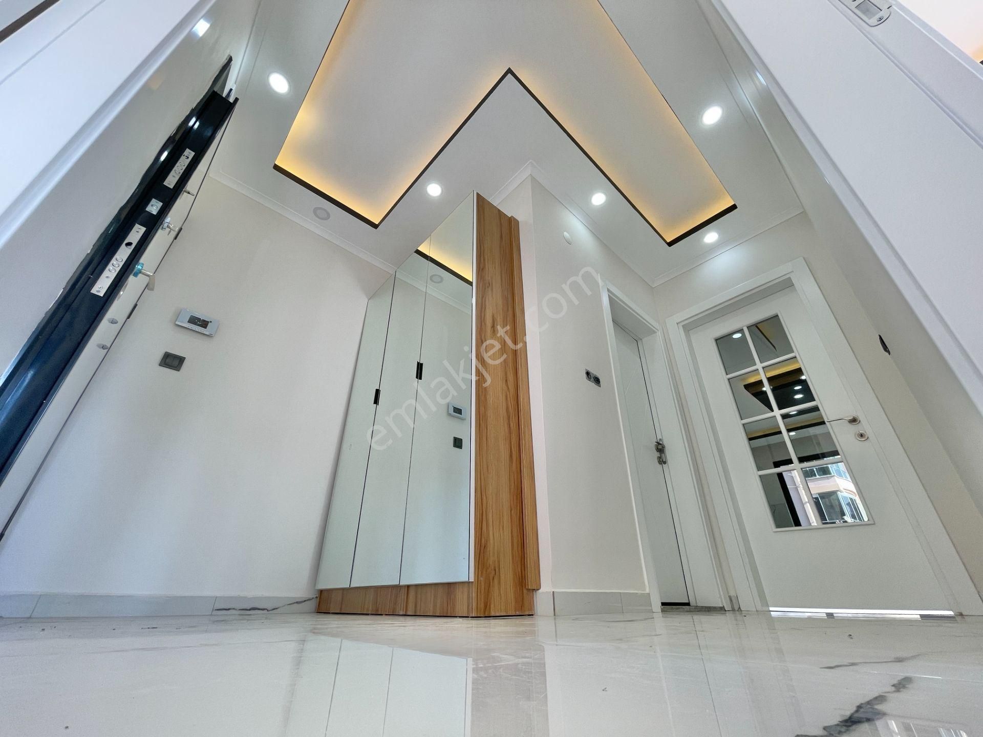 Sadece Berkay Demirel'den Altınkumda Denize 600m Çift Köşe 2+1 Daire - Görsel 8