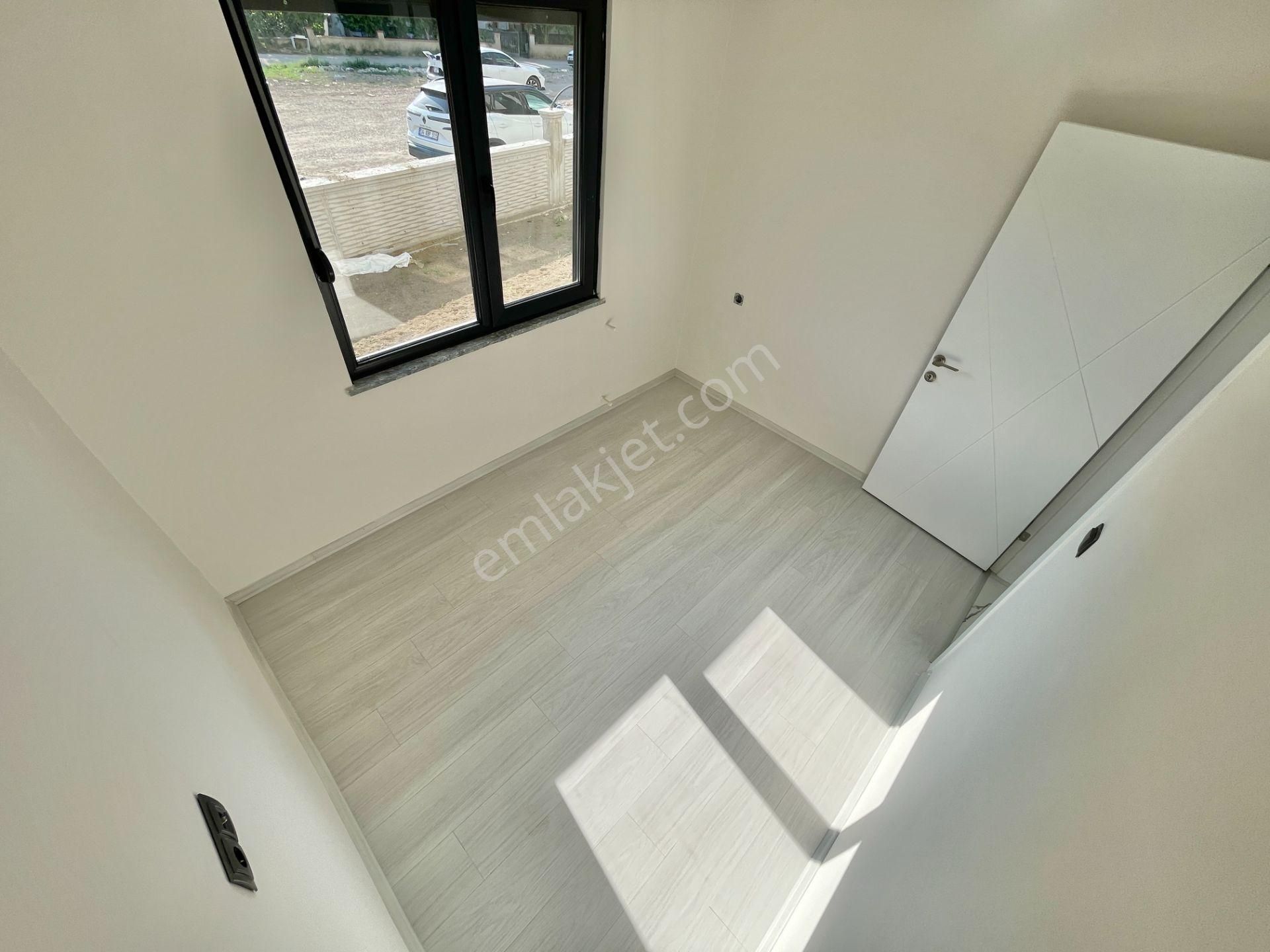 Sadece Berkay Demirel'den Altınkumda Denize 600m Çift Köşe 2+1 Daire - Görsel 32