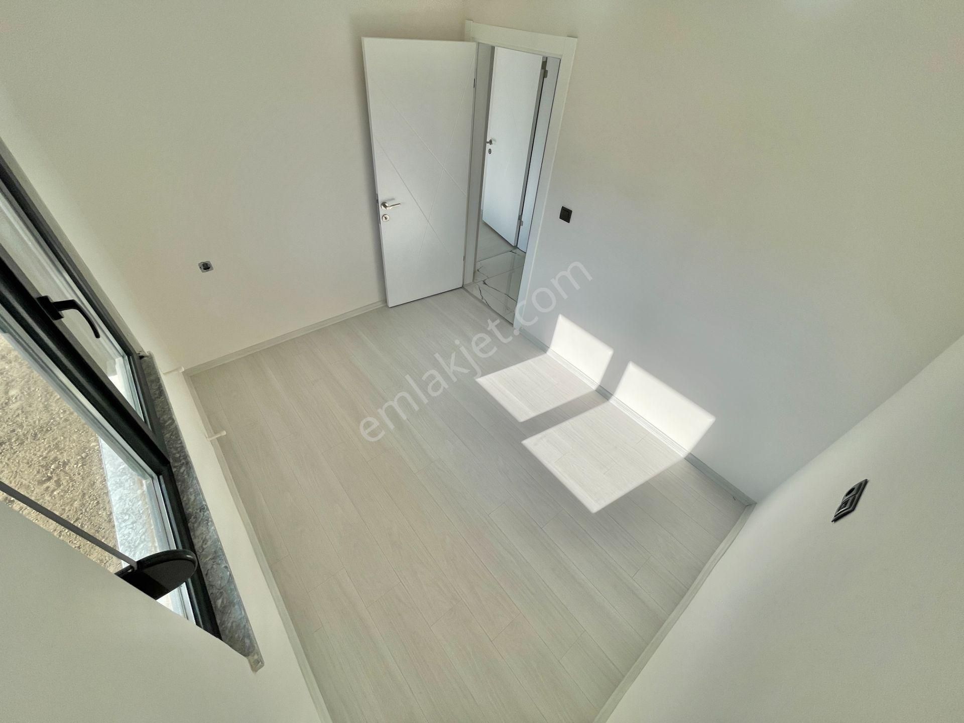 Sadece Berkay Demirel'den Altınkumda Denize 600m Çift Köşe 2+1 Daire - Görsel 31