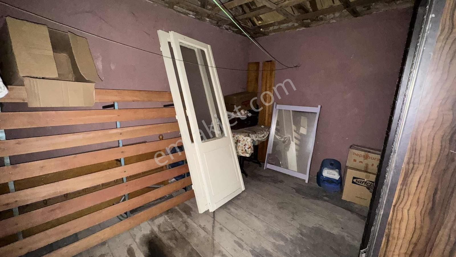 Nova'dan Avukatlar Sokak Mevkiinde Satılık - Görsel 9