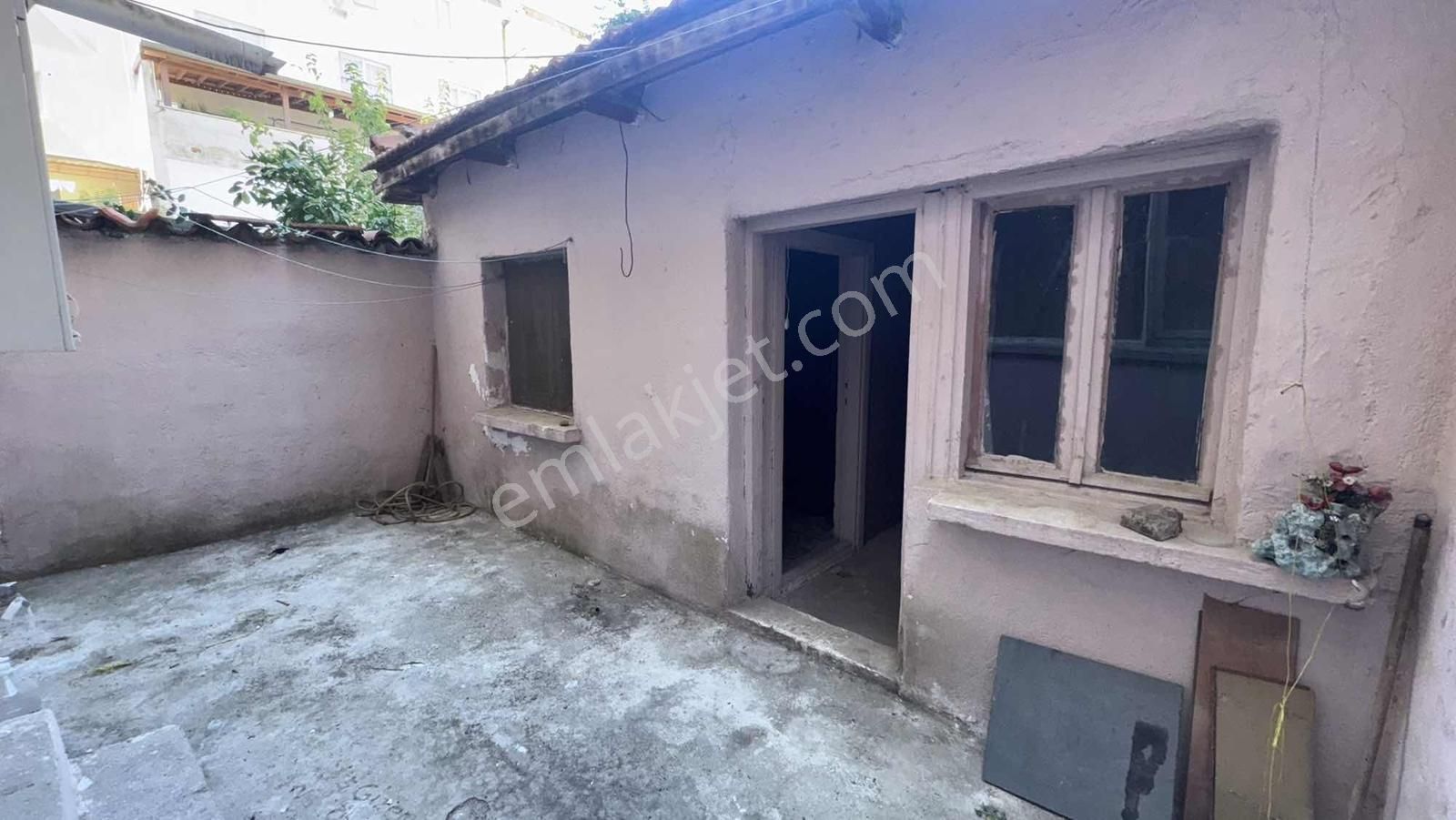 Nova'dan Avukatlar Sokak Mevkiinde Satılık - Görsel 21