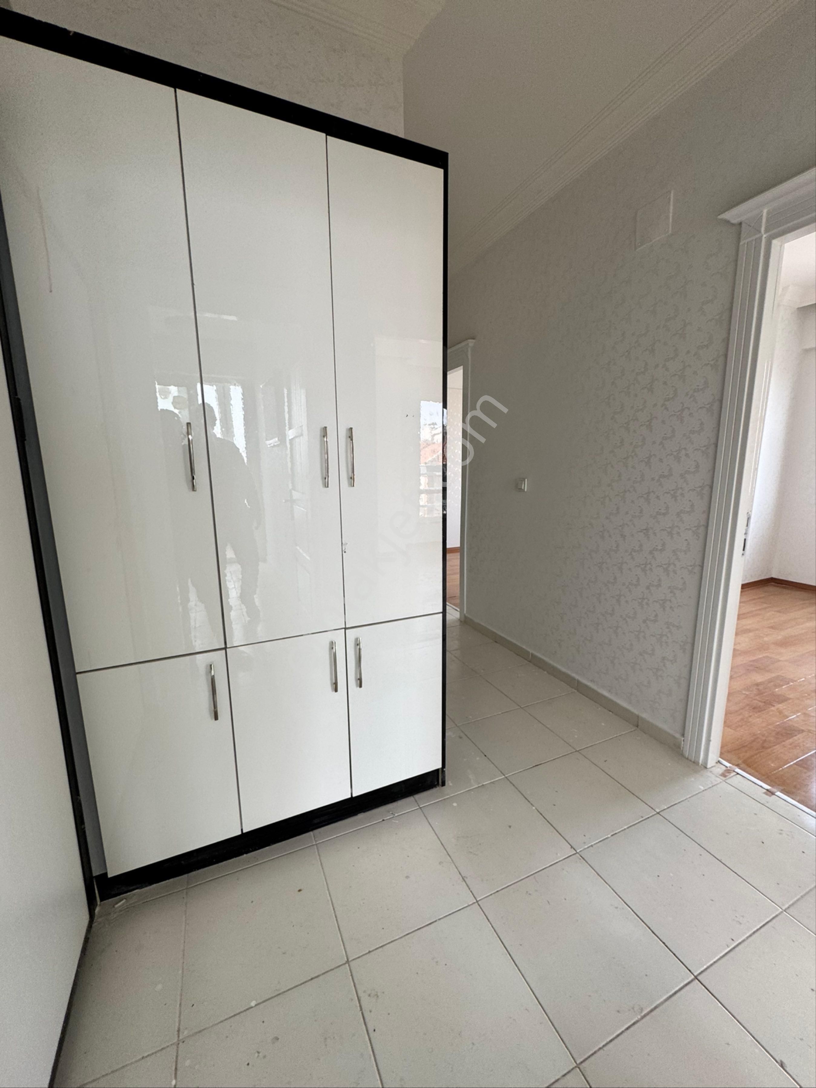 G.antep Ertuğrul Gazi Mah Arakat Satılık 2+1 Daire Taksi Durağı Civarında - Görsel 32