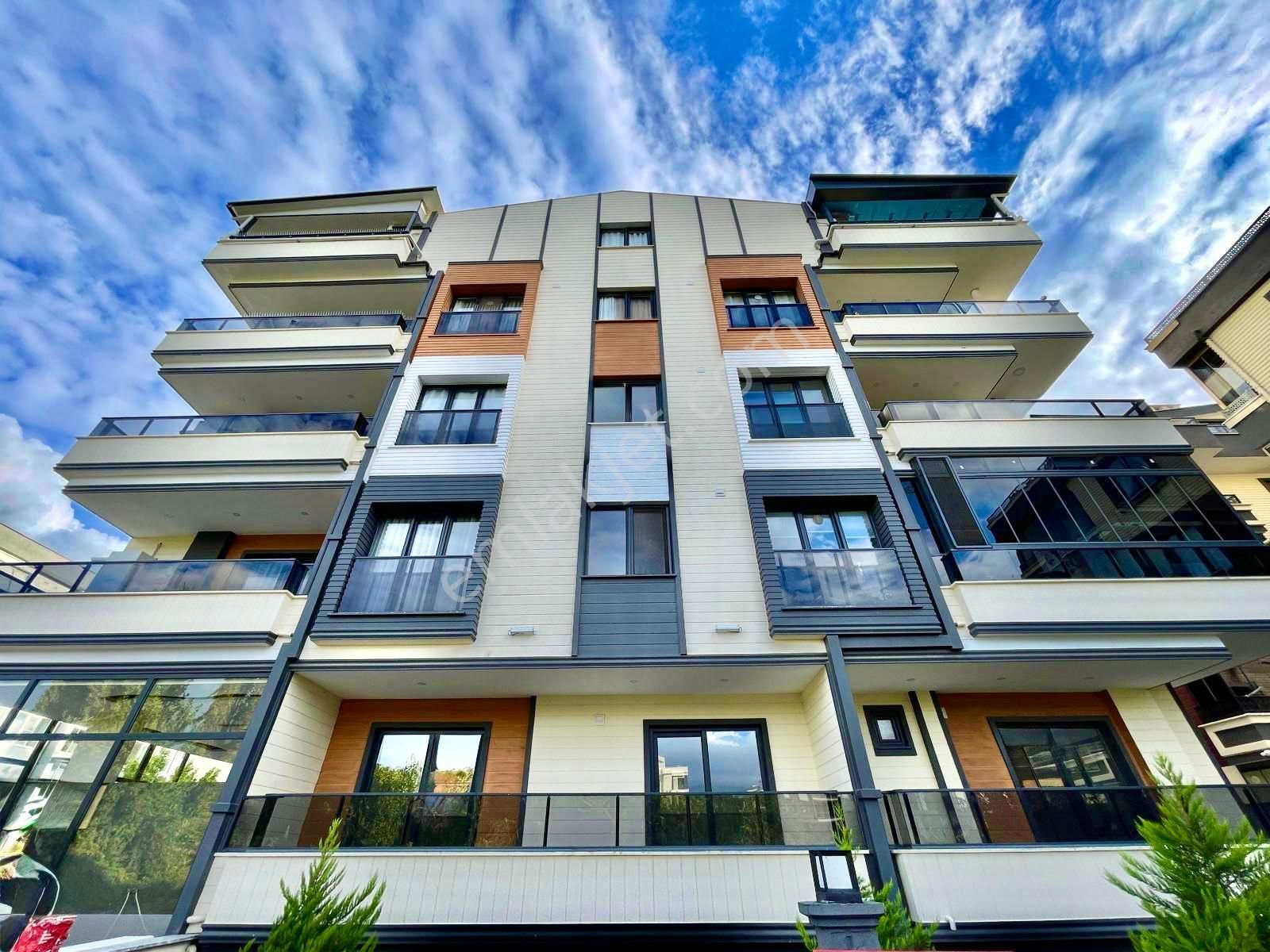 Berkay Demirel'den Altınkumda Geniş Balkon 70 M2 Sıfır 1+1 Daire - Görsel 3