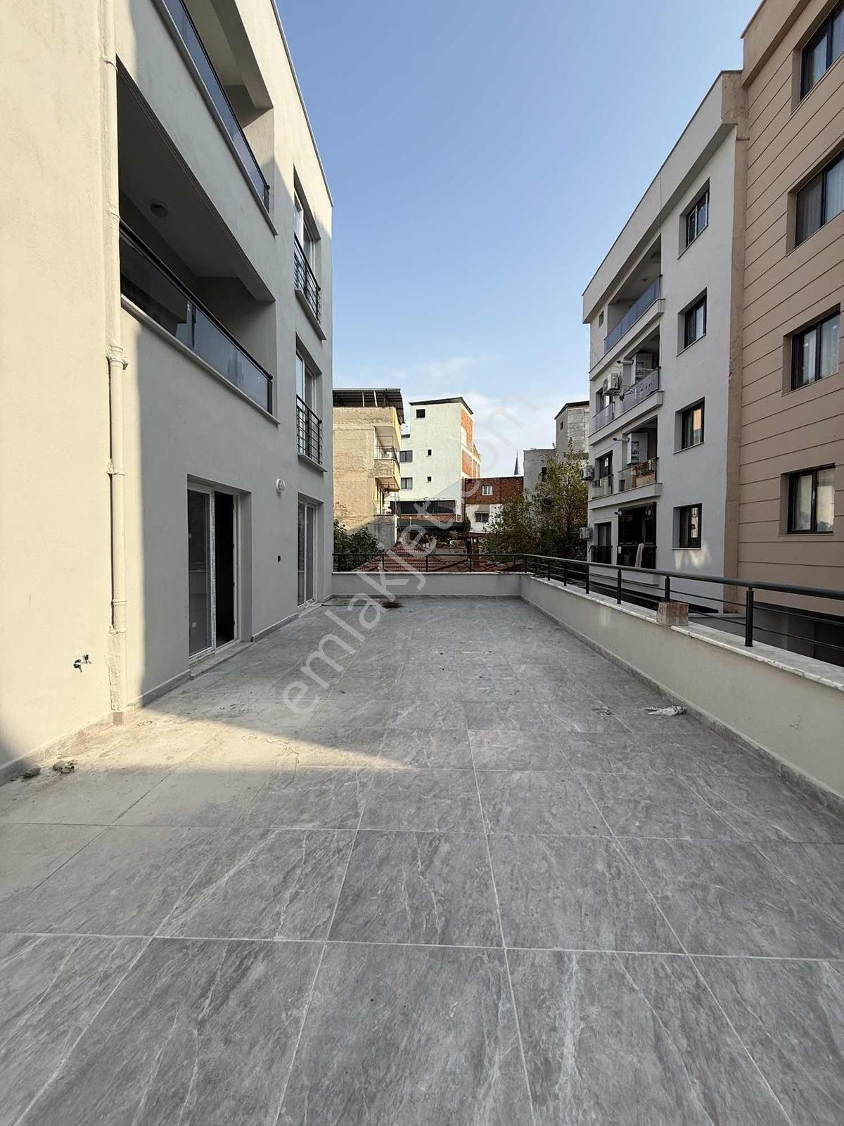 Nova'dan Yedieylül Mahallesi'nde 2+1 Teraslı Sıfır Daire - Görsel 8