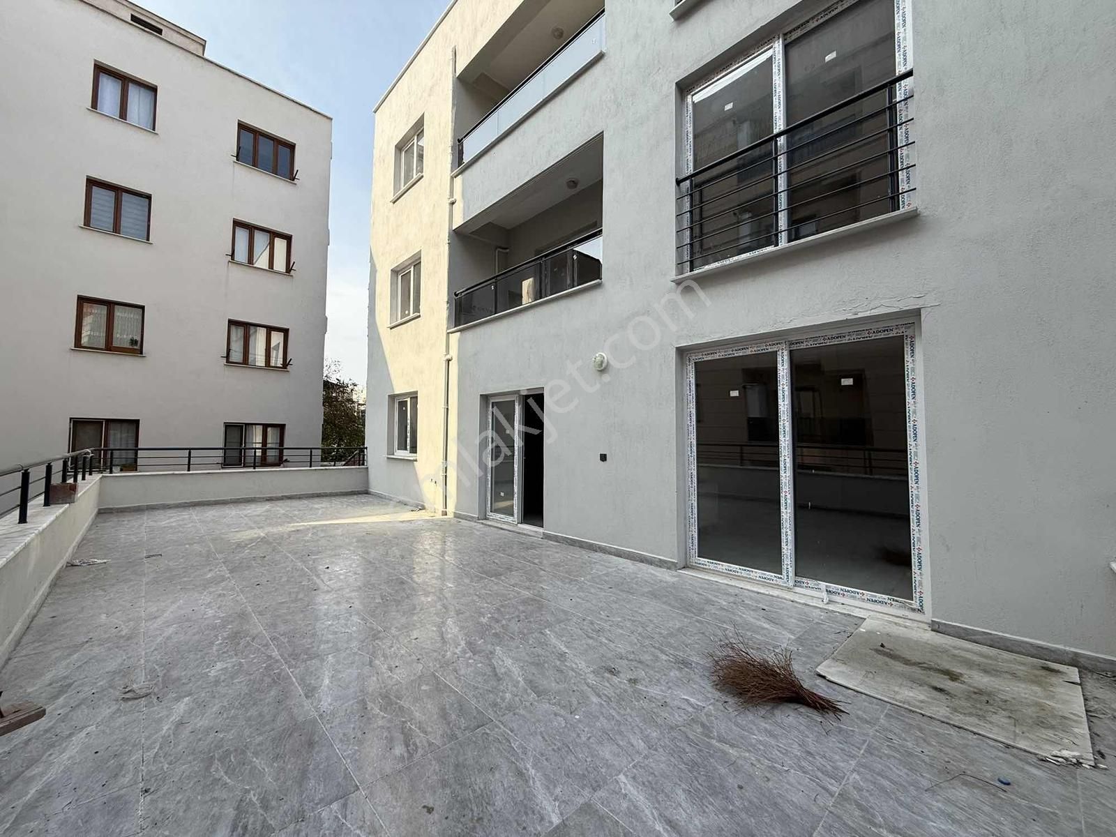 Nova'dan Yedieylül Mahallesi'nde 2+1 Teraslı Sıfır Daire - Görsel 2