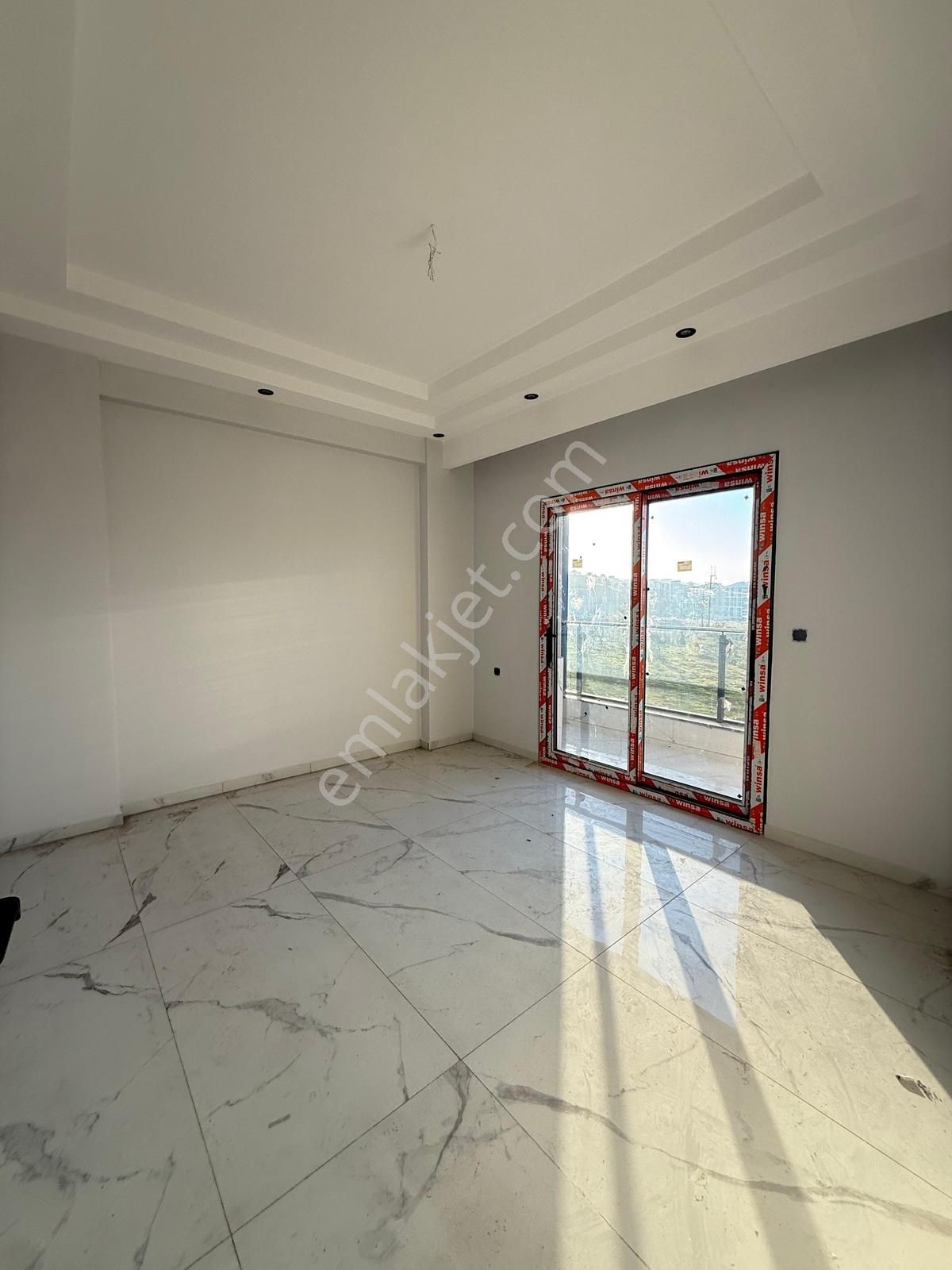 Ergenekon'da Fatih Cad'de Harika İşçilikli 2+1 Satılık Daire - Görsel 10
