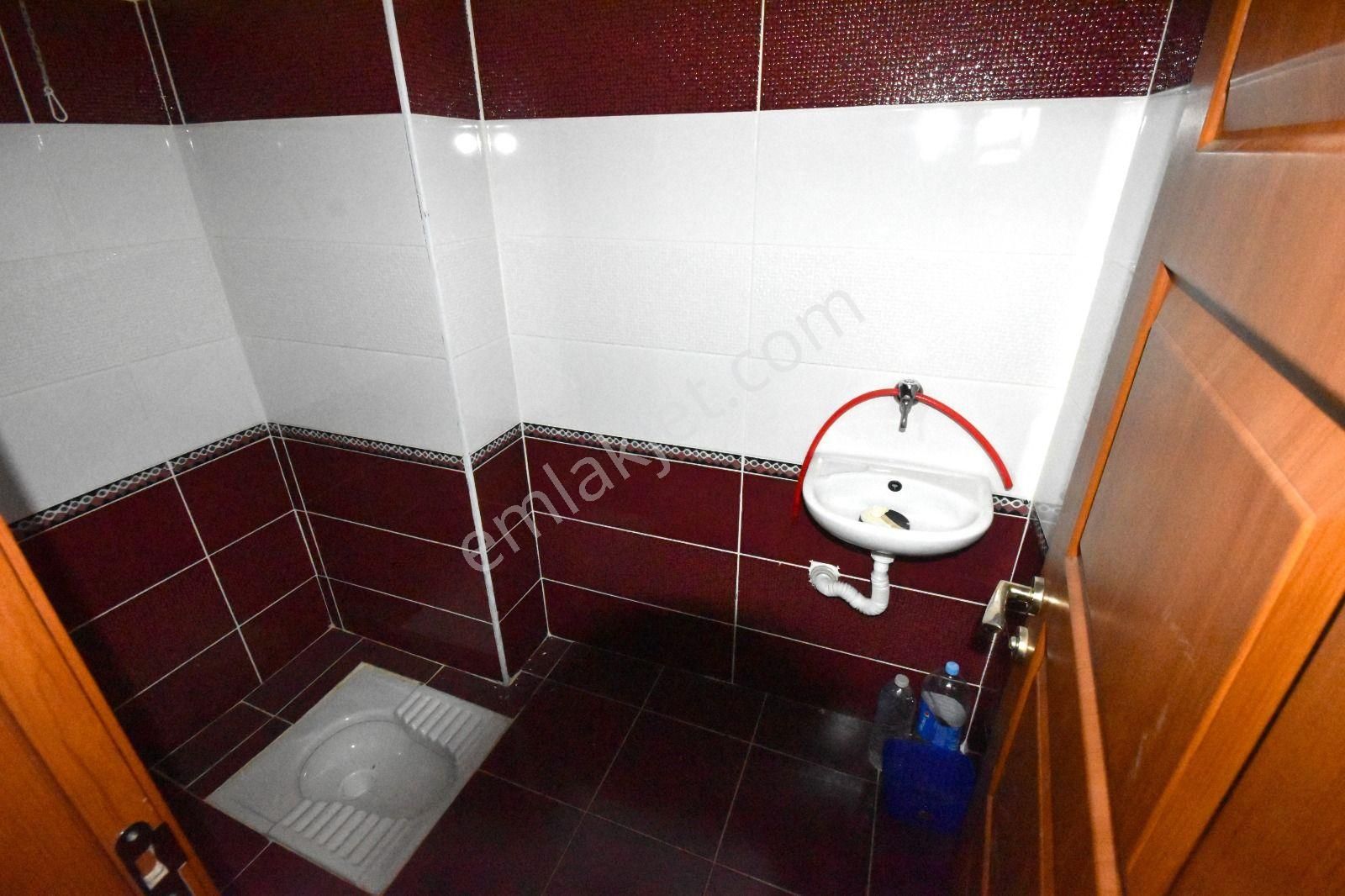 Seba'dan Yeşilova Mh 3+1 130m2 İskanlı Açık Otoparklı Acil Satılık 1.kat - Görsel 24