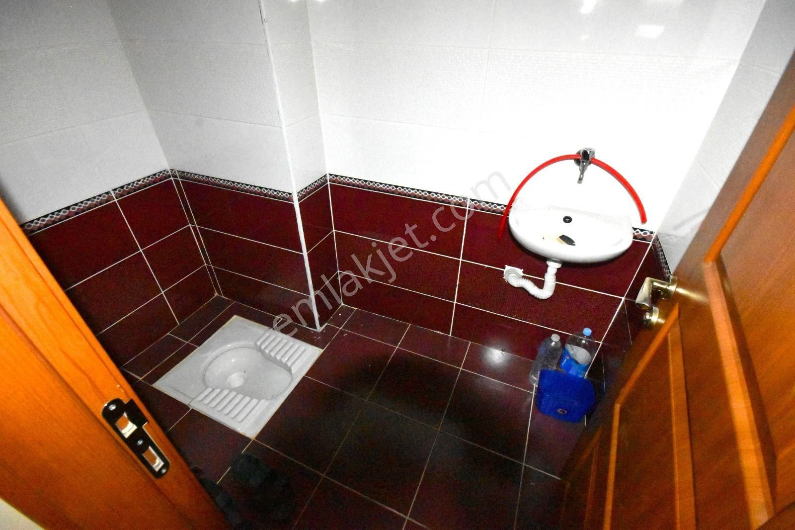 Seba'dan Yeşilova Mh 3+1 130m2 İskanlı Açık Otoparklı Acil Satılık 1.kat - Görsel 23