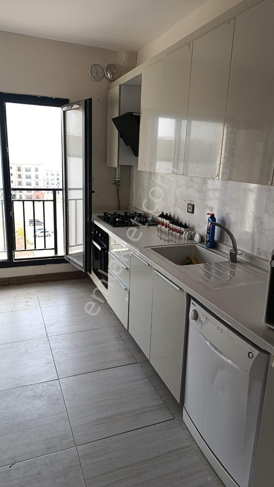 Adana Sarıçamda Göztepede Fulll Eşyalı Kiralık 3+1 Eşyaları Kullanışlı Kiralık Fırsat Daire - Görsel 12