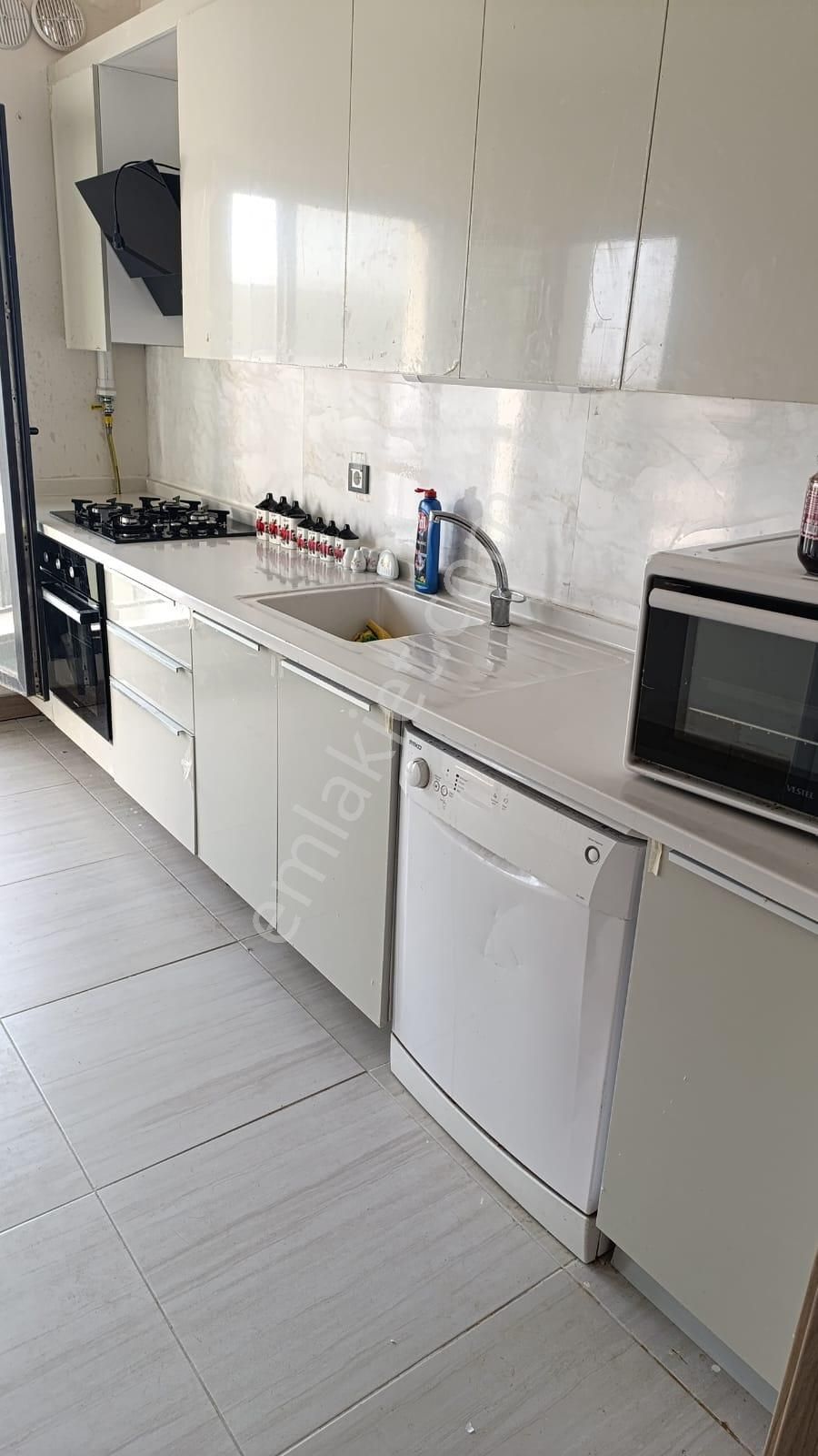 Adana Sarıçamda Göztepede Fulll Eşyalı Kiralık 3+1 Eşyaları Kullanışlı Kiralık Fırsat Daire - Görsel 9