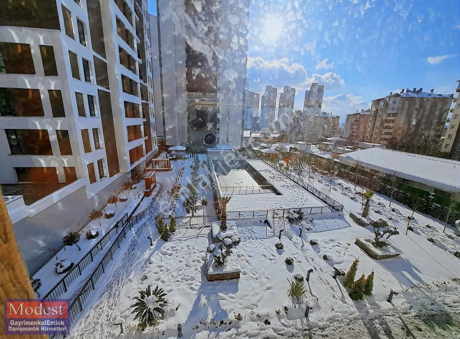 Kartal Metrosuna Yakın Yeni Sitede Kiralık 1+1 Daire - Görsel 2