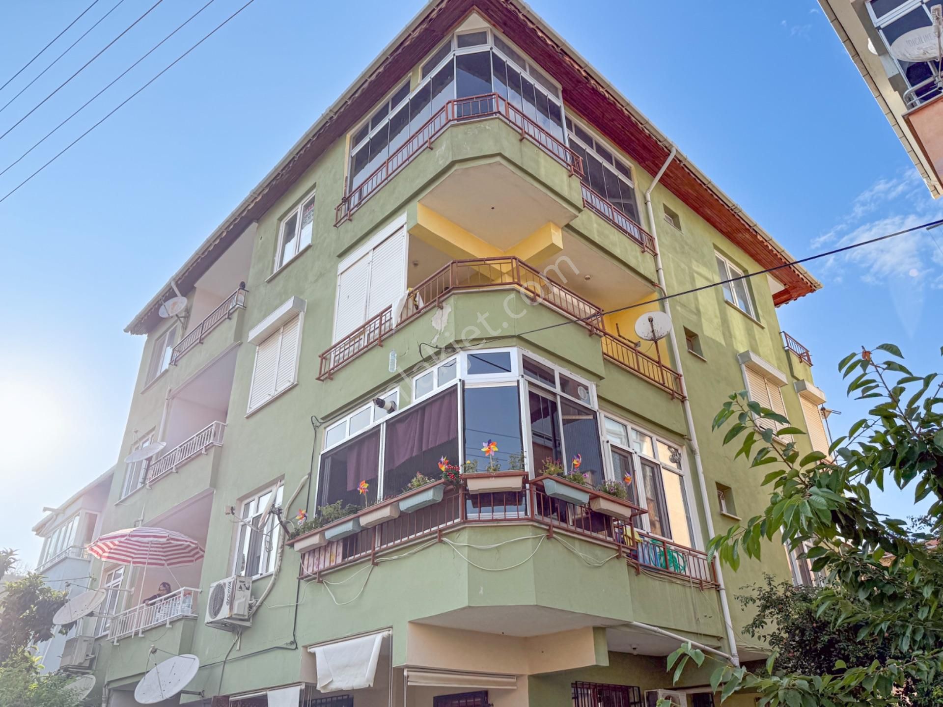 Kumbağ'da Pazar Sokağında Eşyalı Satılık 2+1 Daire - Görsel 3