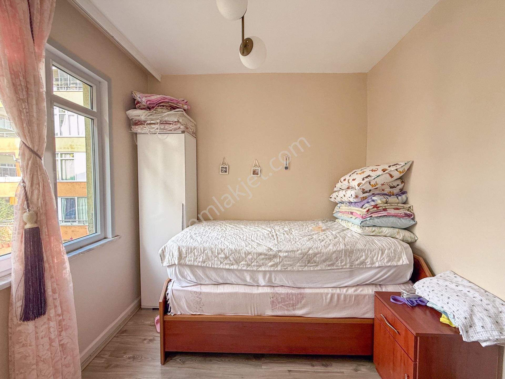 Kumbağ'da Pazar Sokağında Eşyalı Satılık 2+1 Daire - Görsel 29