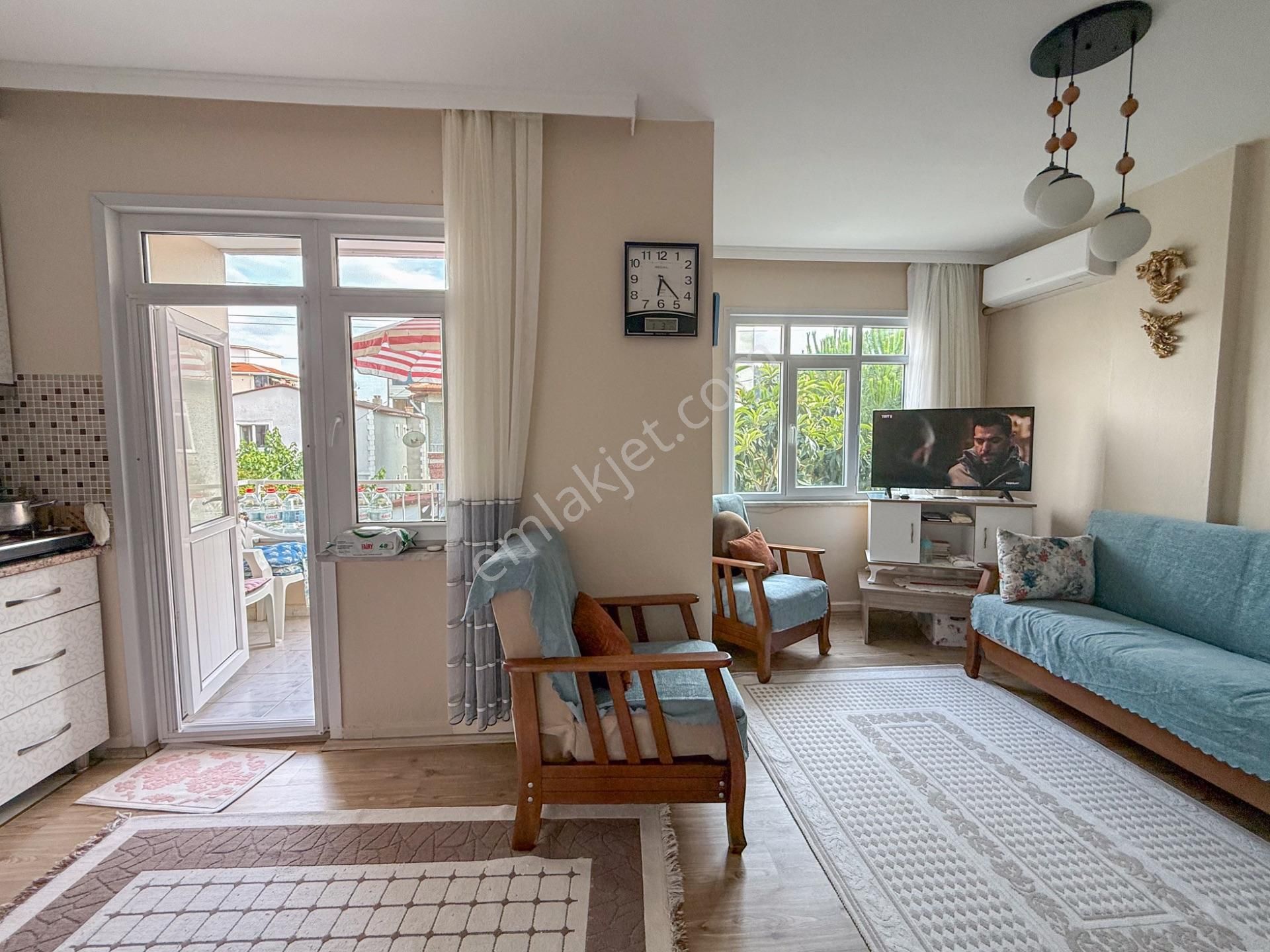 Kumbağ'da Pazar Sokağında Eşyalı Satılık 2+1 Daire - Görsel 4