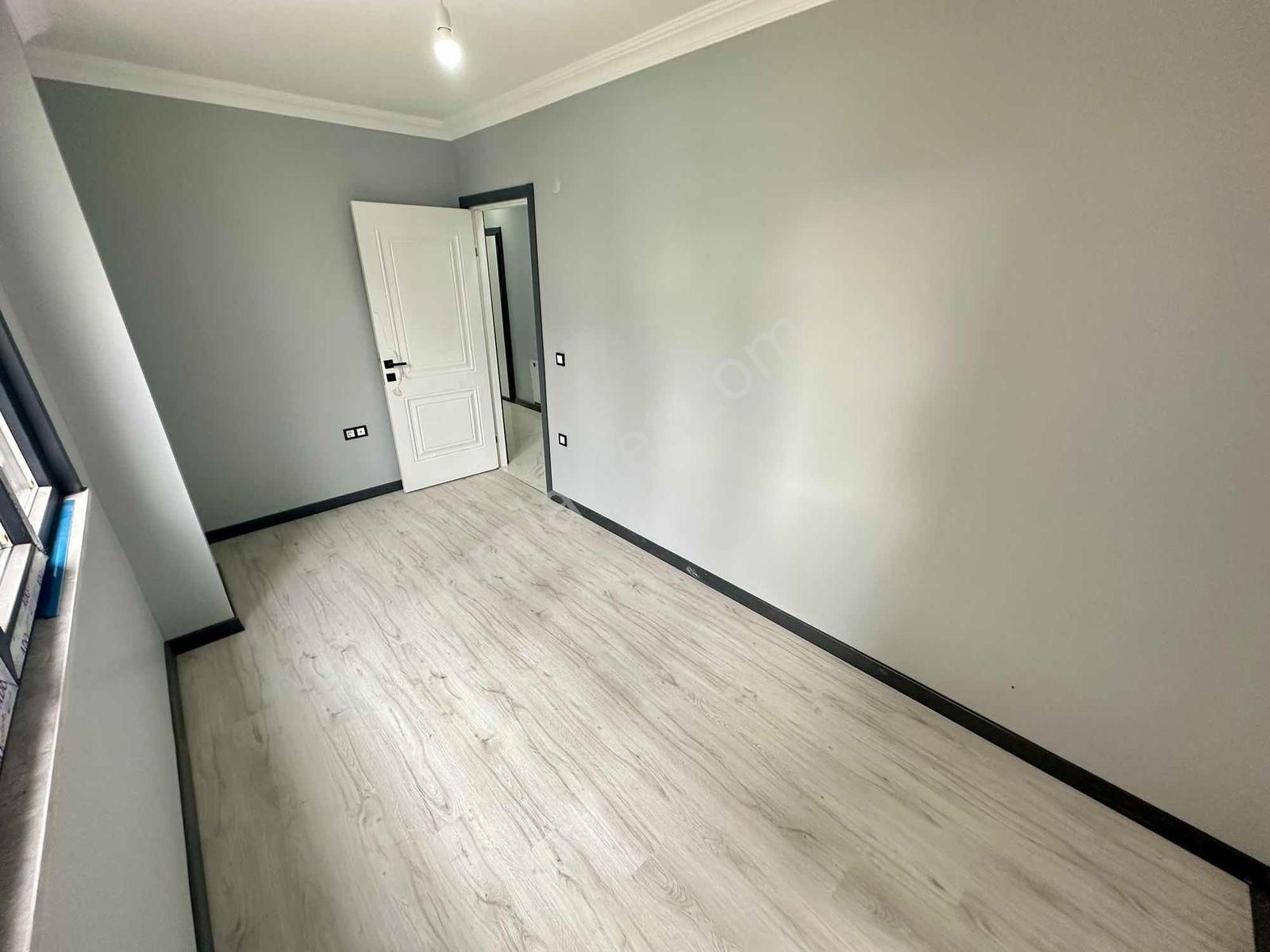 Atatürk Caddesi Yakını Geniş Kullanışlı 2+1 Ara Kat - Görsel 17