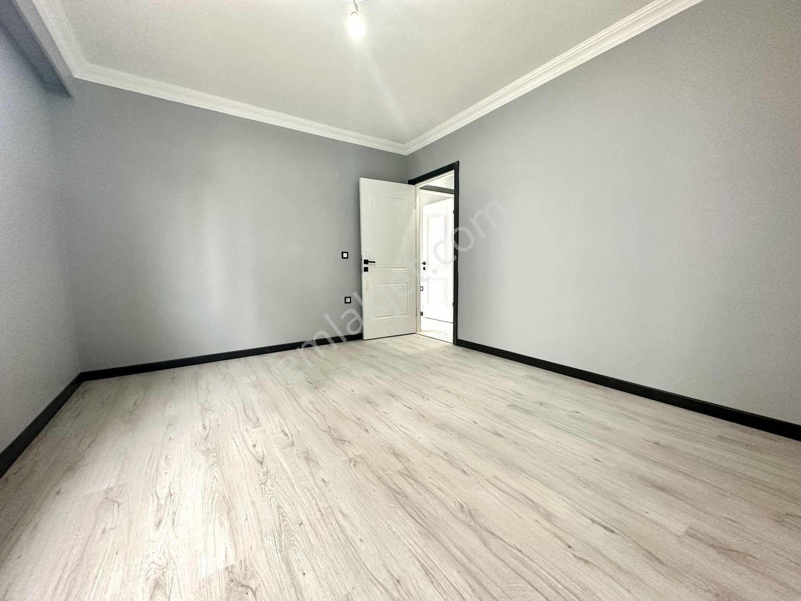 Atatürk Caddesi Yakını Geniş Kullanışlı 2+1 Ara Kat - Görsel 16