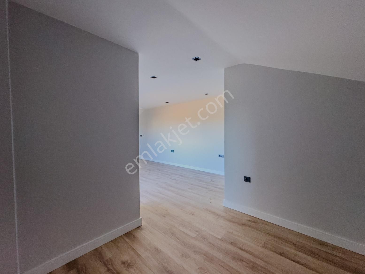 Prestij, Konfor Ve Kazanç Bir Arada | Döşemealtı Lüks Villa - Görsel 17