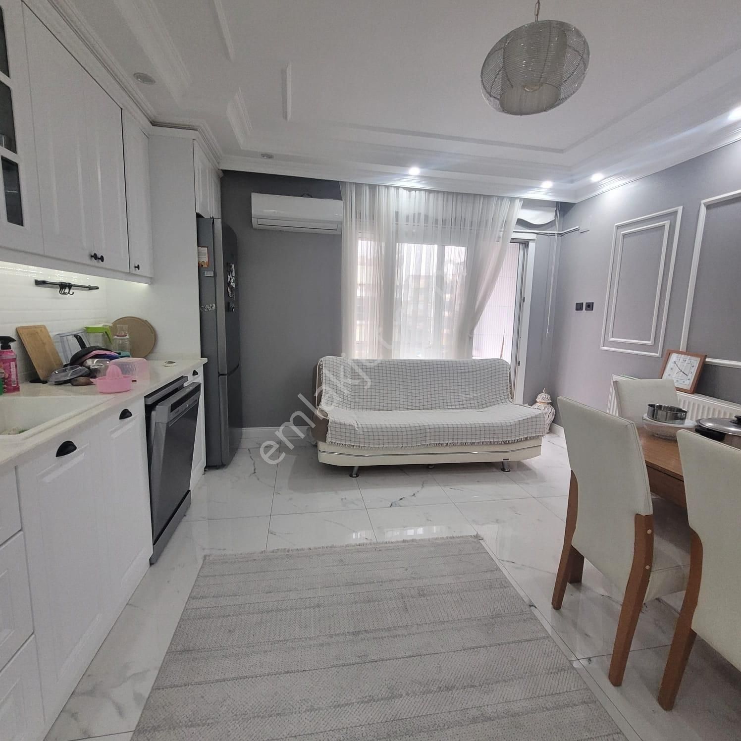 Cumhuriyet Mh. Kervanyolu Üzerinde Köşe 3+1 Satılık Geniş Daire - Görsel 3