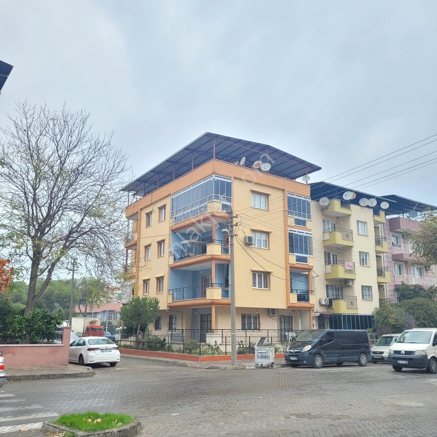 Cumhuriyet Mh. Kervanyolu Üzerinde Köşe 3+1 Satılık Geniş Daire - Görsel 16