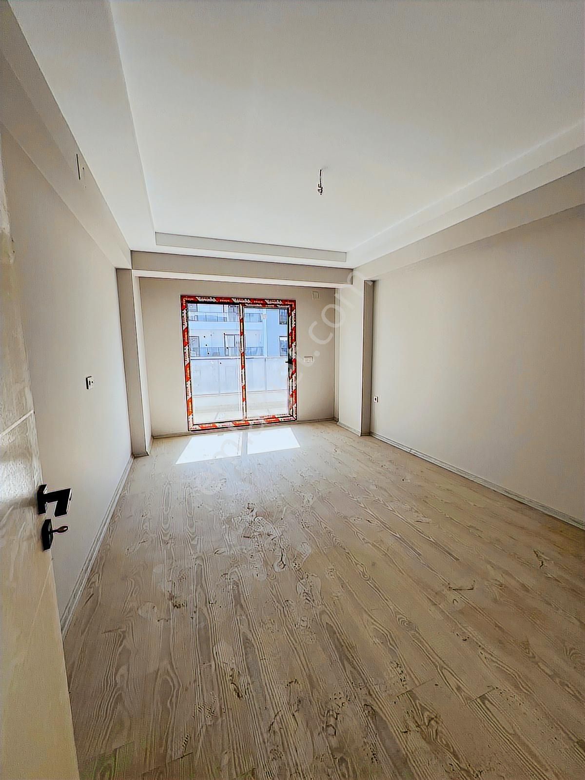 Turgutlu Site İçerisinde Geniş Cam Balkonlu 3+1 Sıfır Daire - Görsel 12