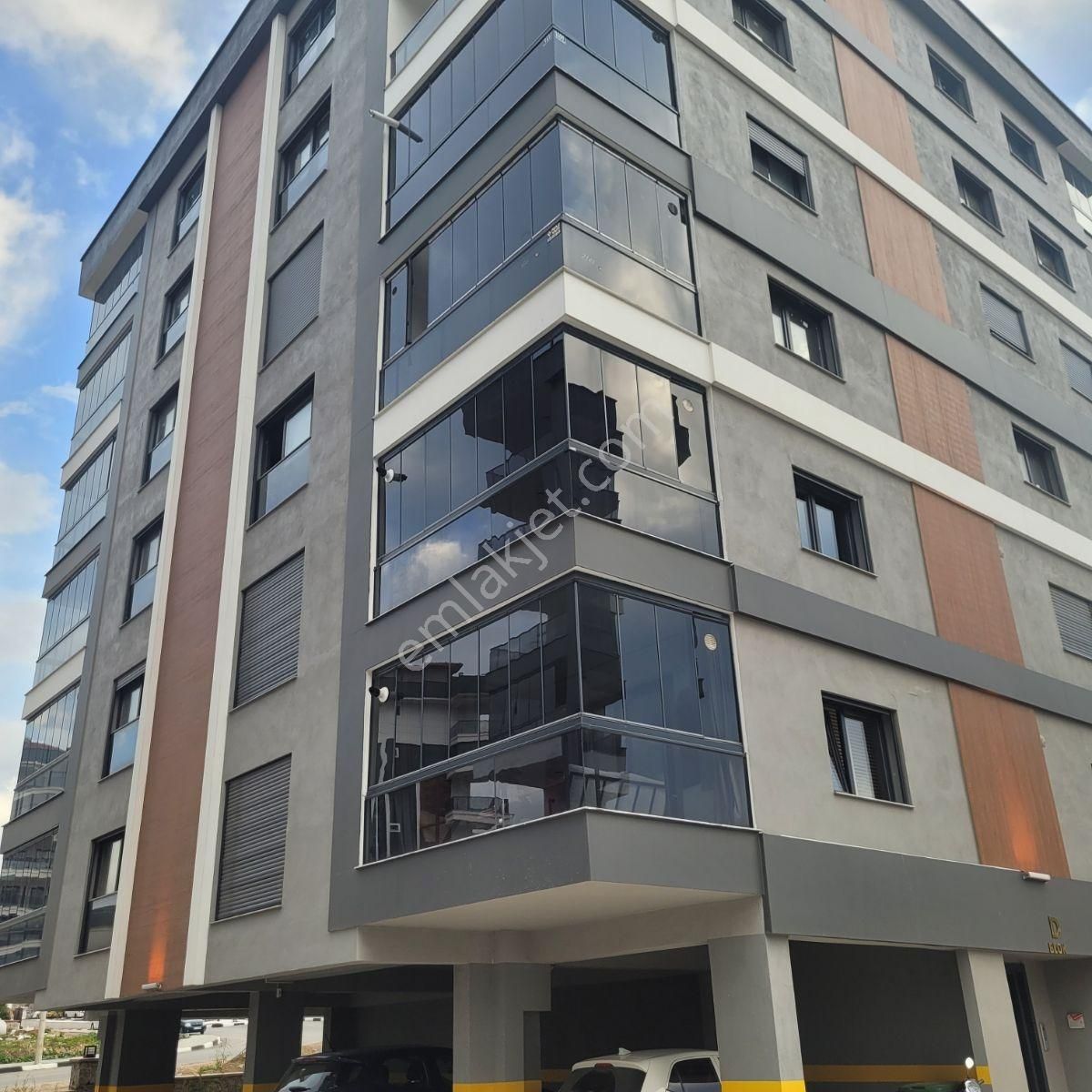 Turgutlu Site İçerisinde Geniş Cam Balkonlu 3+1 Sıfır Daire - Görsel 28