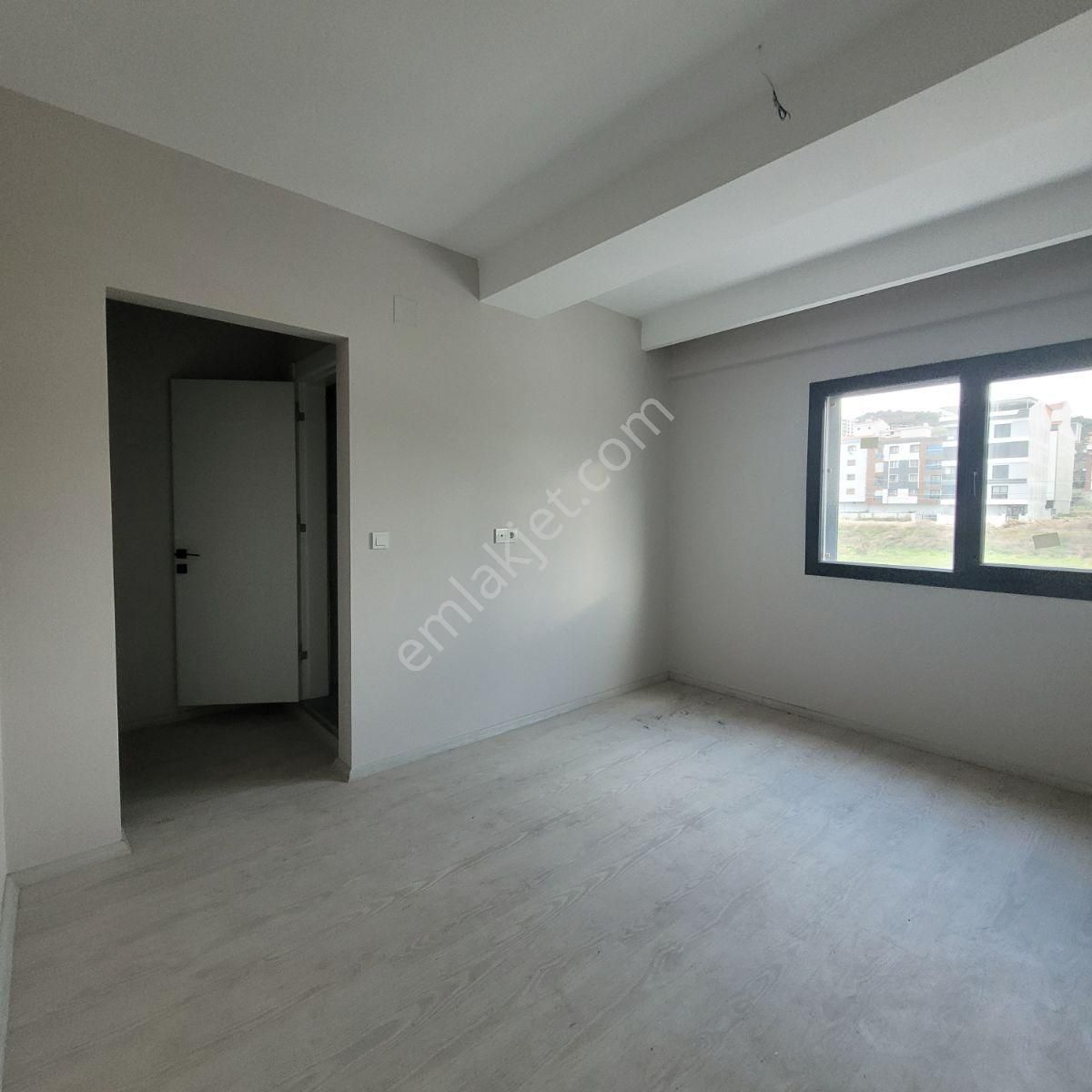 Turgutlu Site İçerisinde Geniş Cam Balkonlu 3+1 Sıfır Daire - Görsel 26