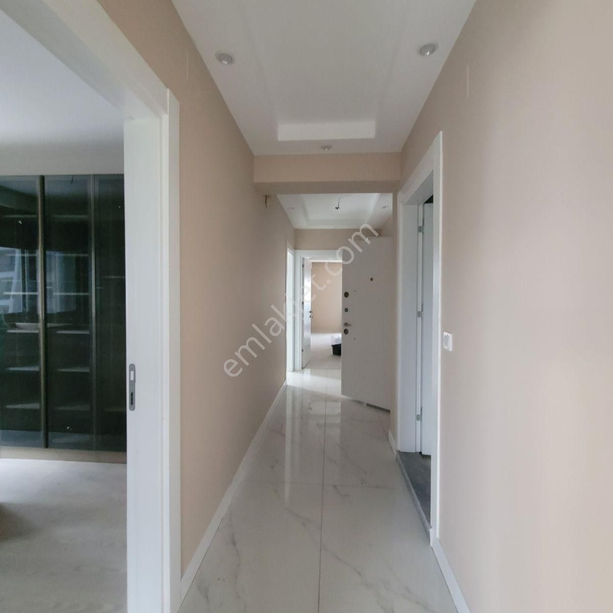 Turgutlu Site İçerisinde Geniş Cam Balkonlu 3+1 Sıfır Daire - Görsel 17