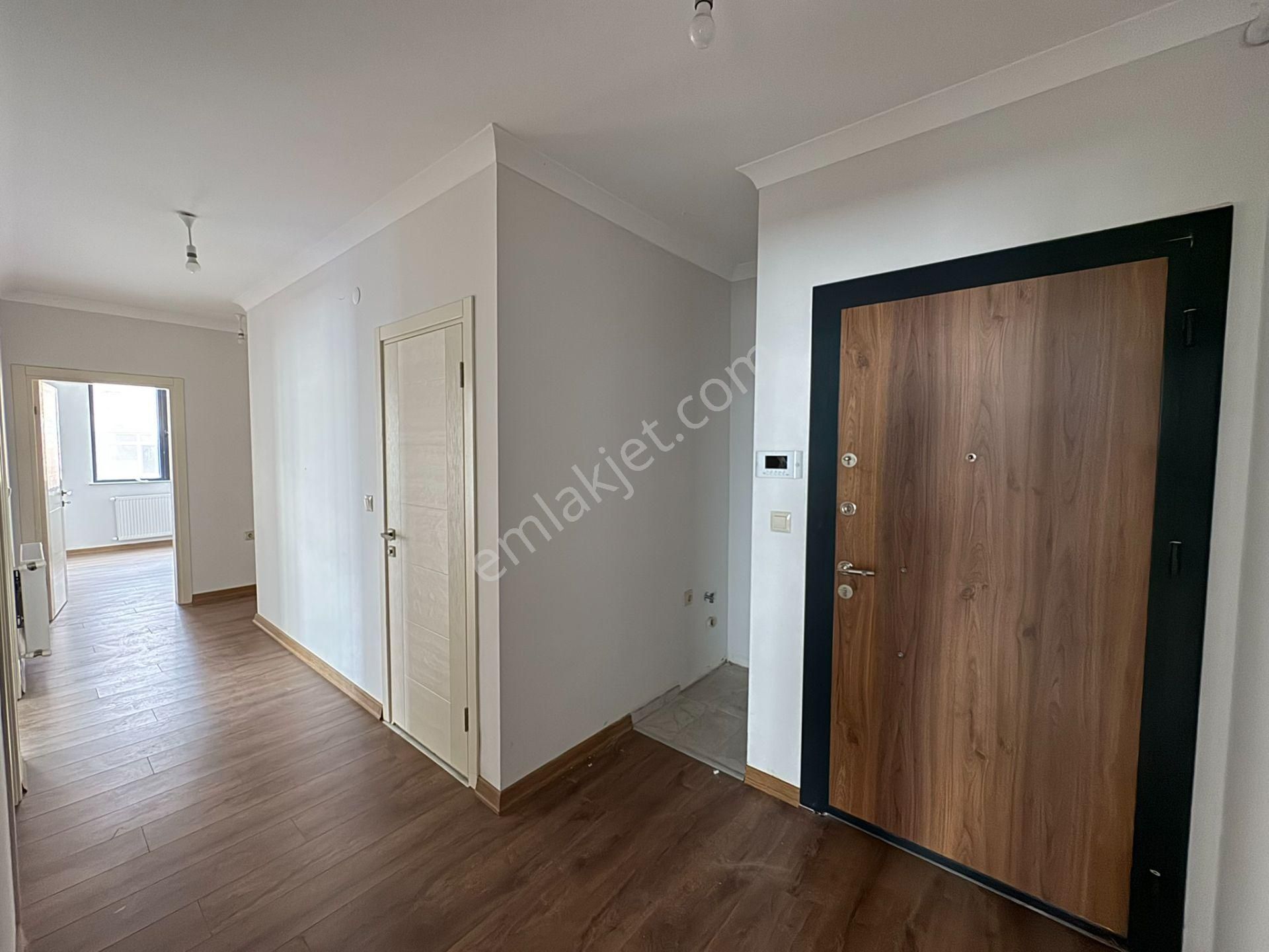 Trabzon Ortahisar Soğuksu'da, Merkezi Konumda, 3+1 Kiralık Daire - Görsel 12