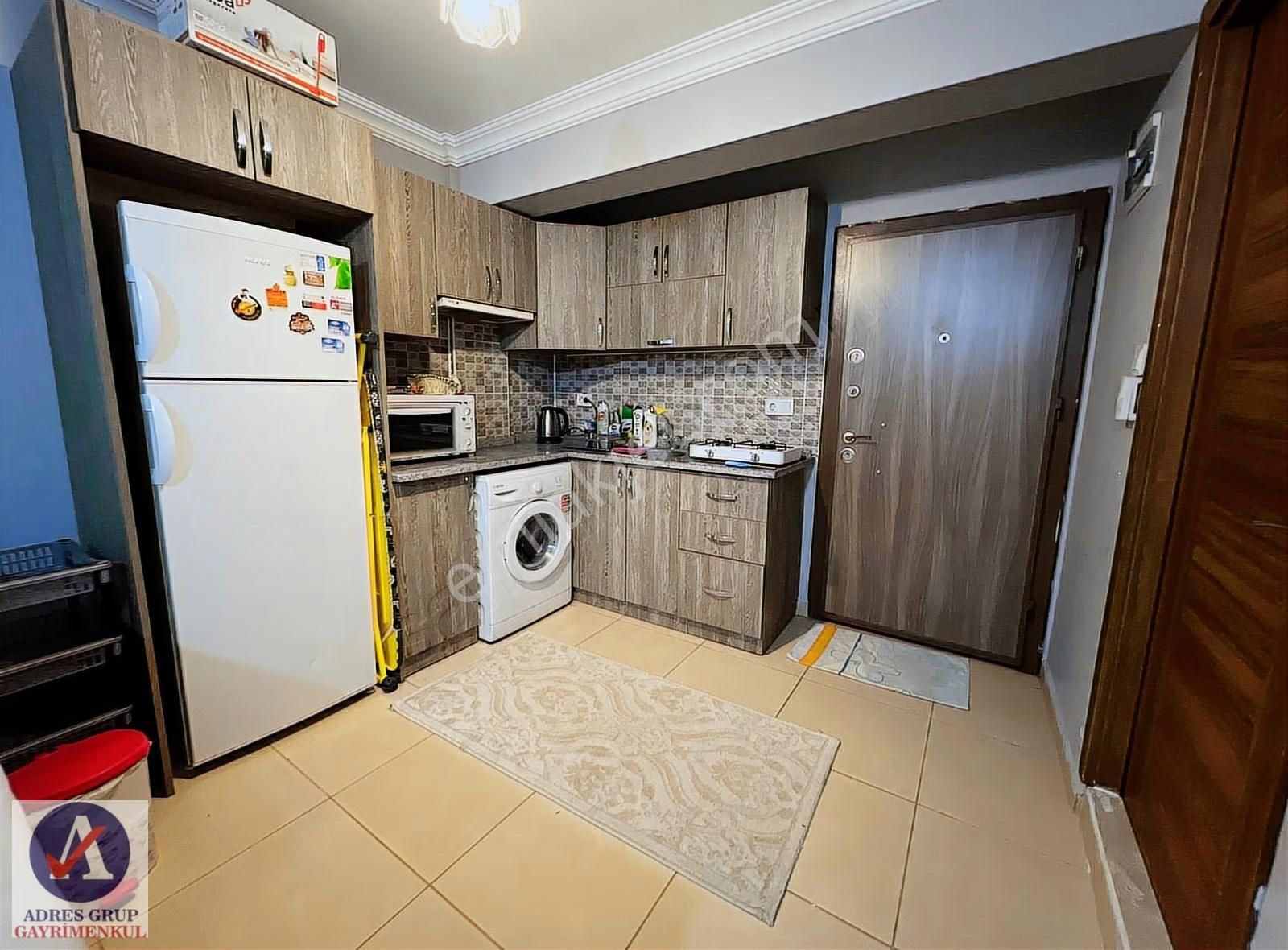 Urla Yakada Ön Cephe Ara Kat Yüksek Kiralı Satılık 1+0 Daire - Görsel 4