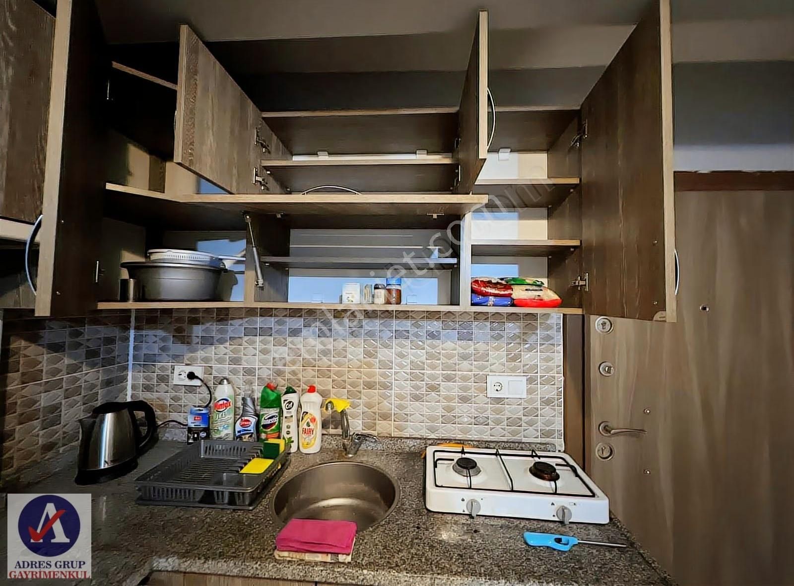 Urla Yakada Ön Cephe Ara Kat Yüksek Kiralı Satılık 1+0 Daire - Görsel 8