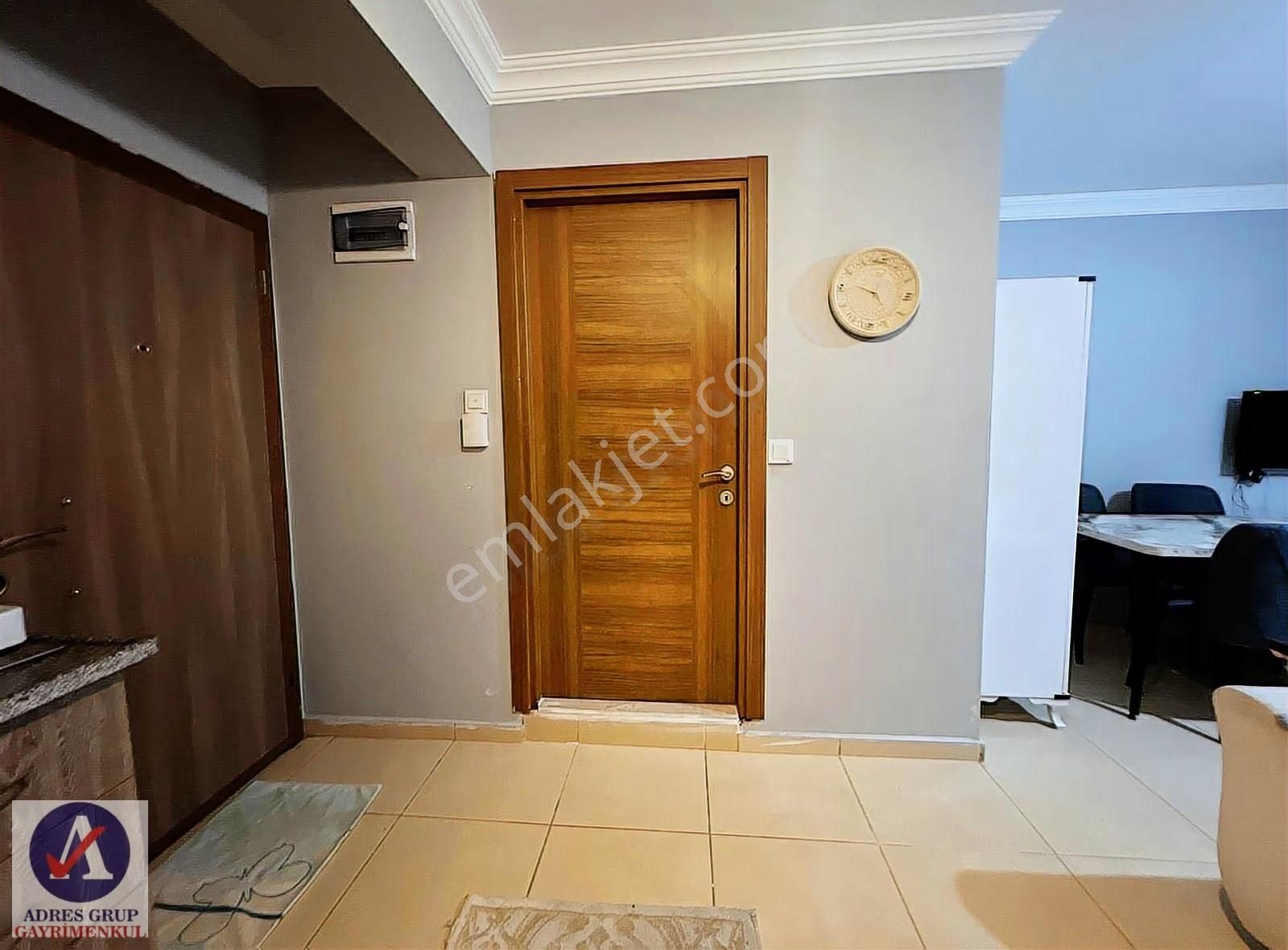 Urla Yakada Ön Cephe Ara Kat Yüksek Kiralı Satılık 1+0 Daire - Görsel 7