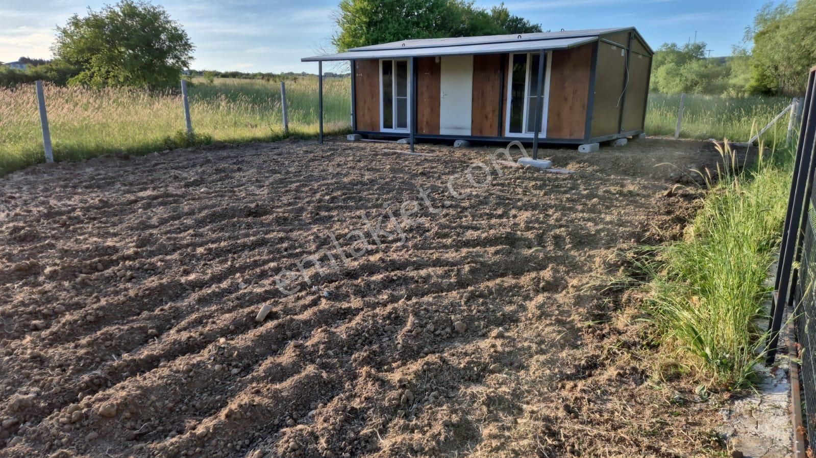 Binkılıç Da Satılık 300m2 Hisseli Tarla