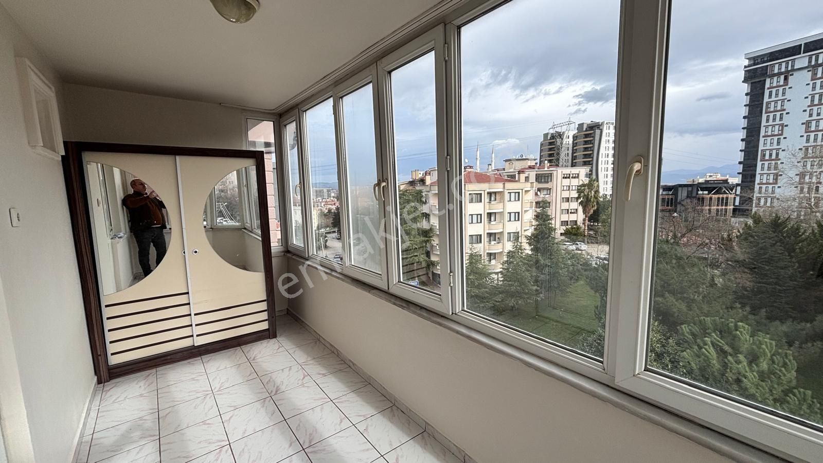 Barış Mahallesi Fsm Metroya 200 Metre 3+1 Kombili Daire - Görsel 16