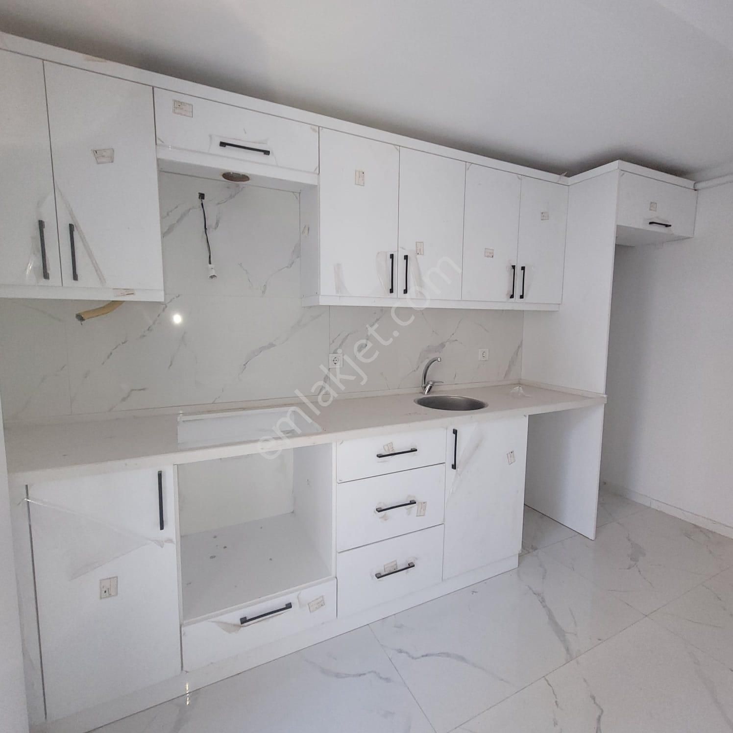 Turgutlu Selvilitepe Satılık 2+1 Sıfır Daire