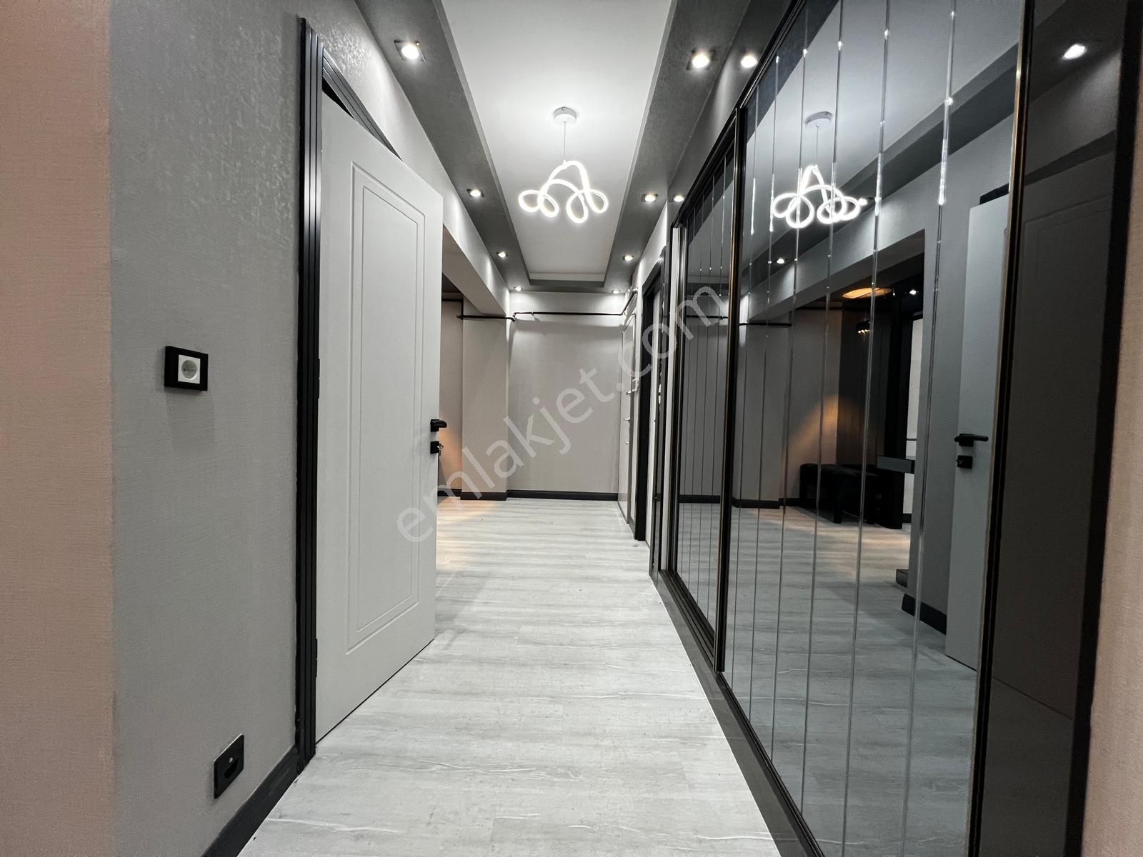 Keçiörende Fırsat 4+1 155 M2 Cadde Üzeri Full+full Yapılı Daire - Görsel 18