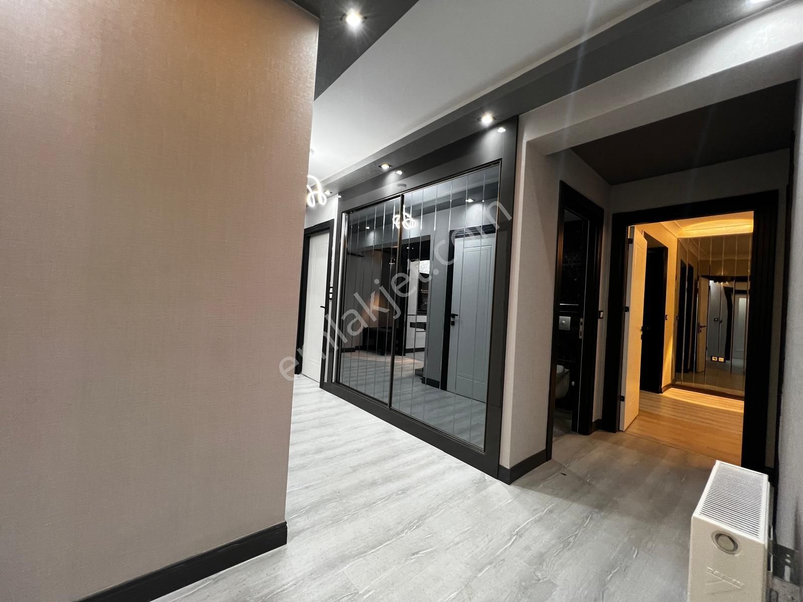 Keçiörende Fırsat 4+1 155 M2 Cadde Üzeri Full+full Yapılı Daire - Görsel 32