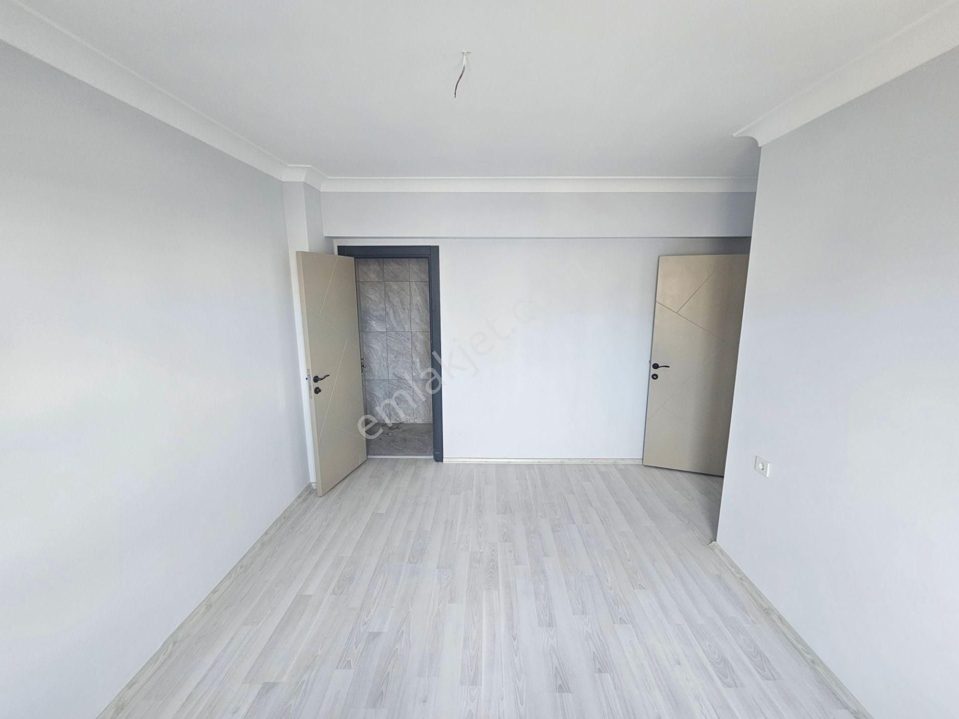 Şimşek Emlak'tan Altındağ Ulubey Mh.yeni Bina 3. Kat 110 M2 3+1 - Görsel 15