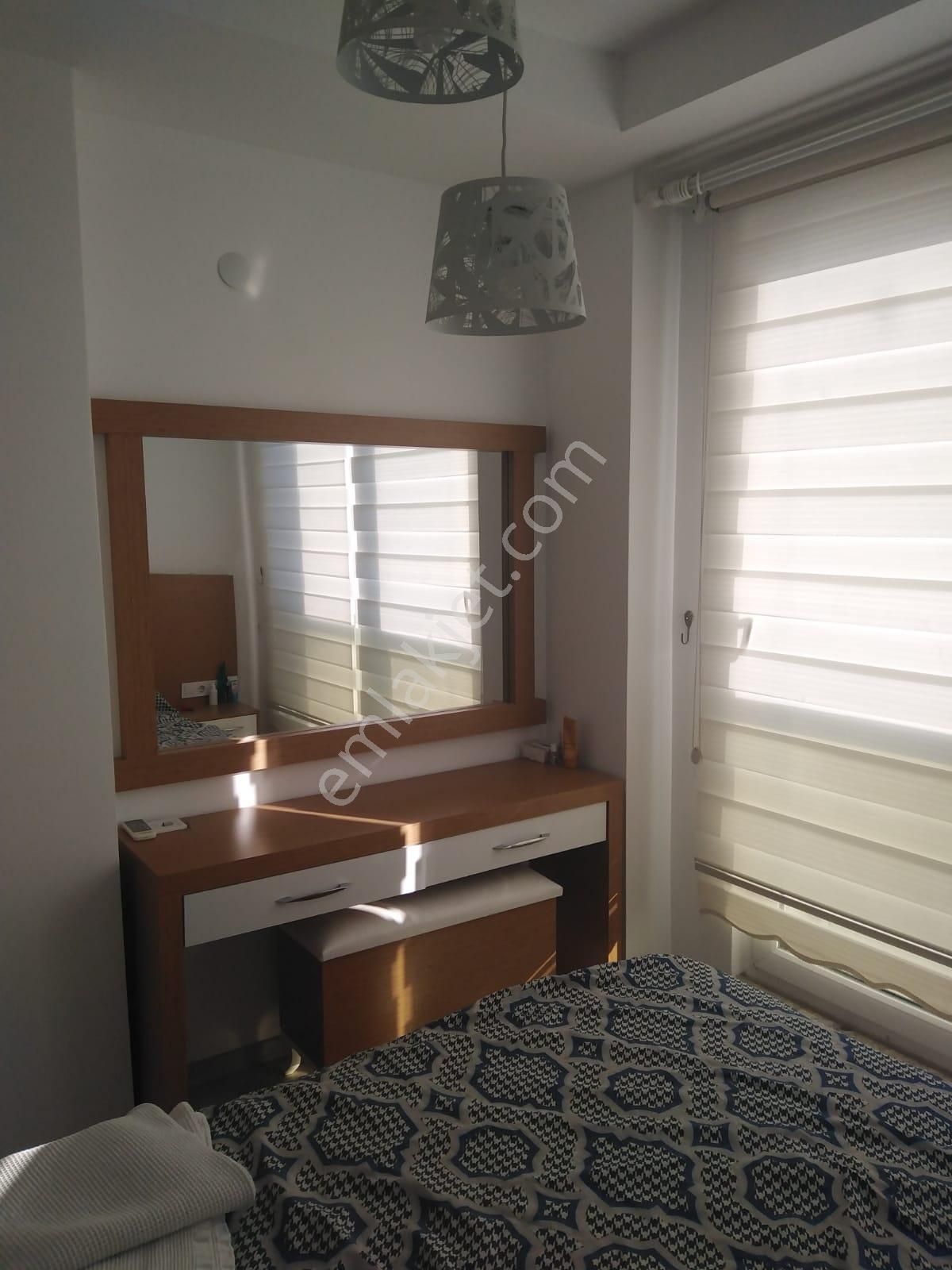 E.yücelden Konyaaltı Liman Mah.de Lüx Site İçinde Eşyalı 1+1 - Görsel 6