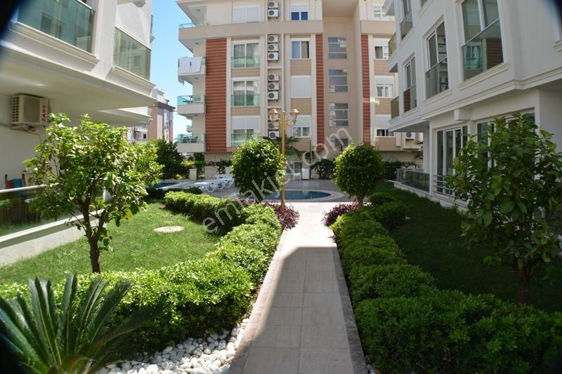 E.yücelden Konyaaltı Liman Mah.de Lüx Site İçinde Eşyalı 1+1 - Görsel 21