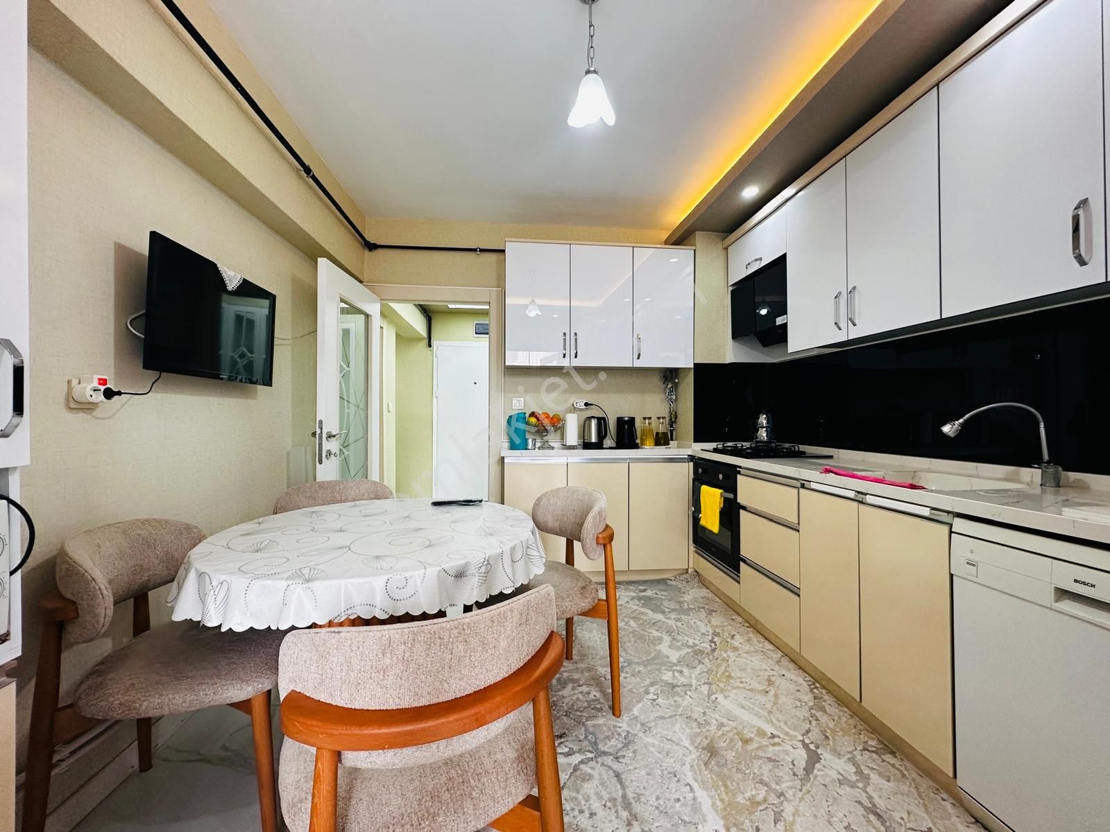 Nam-ak Emlak'tan Yeni Binada Güney Cephe Asansörlü Masrafsız 3+1 Daire - Görsel 14