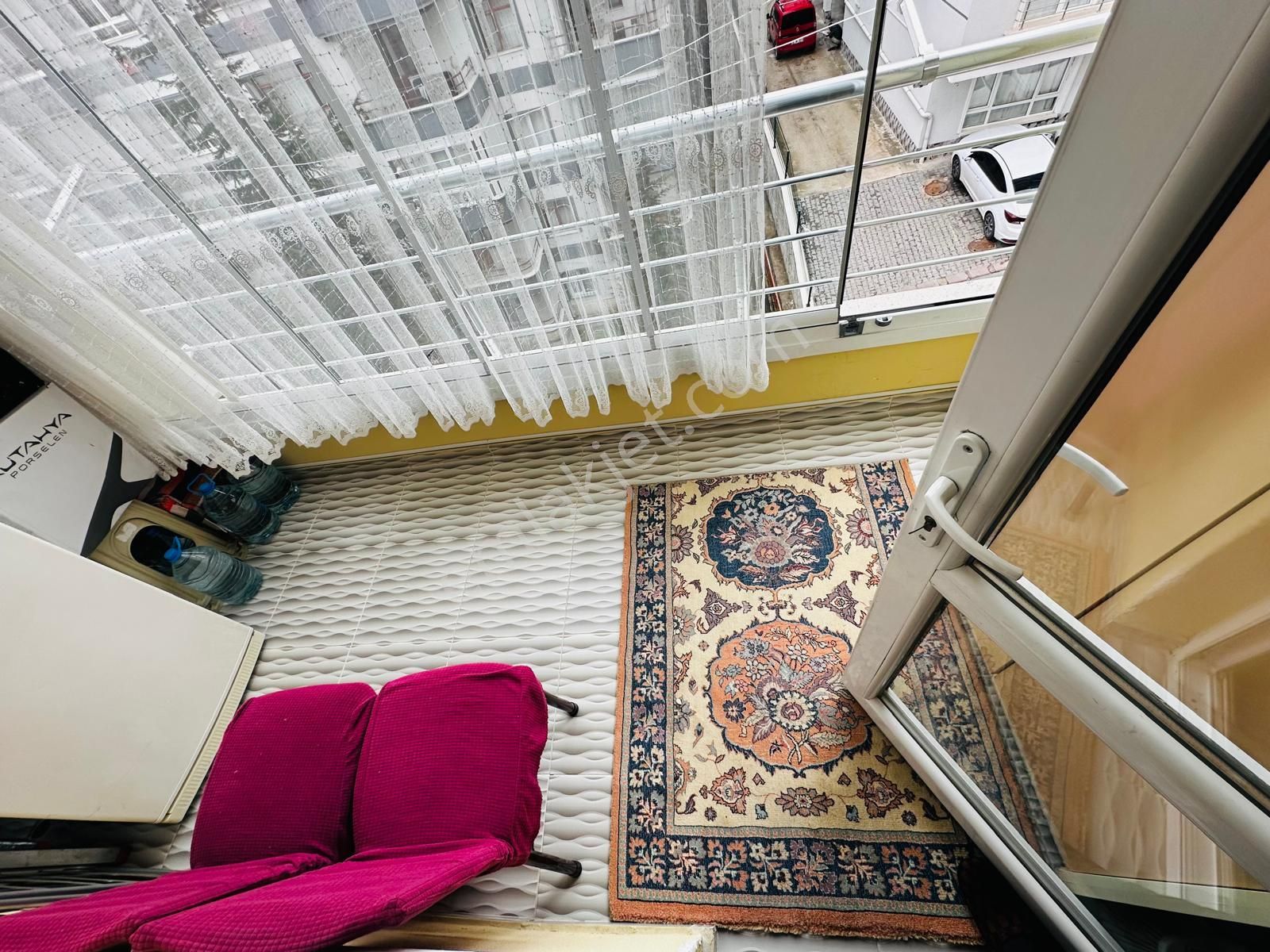 Nam-ak Emlak'tan Yeni Binada Güney Cephe Asansörlü Masrafsız 3+1 Daire - Görsel 27