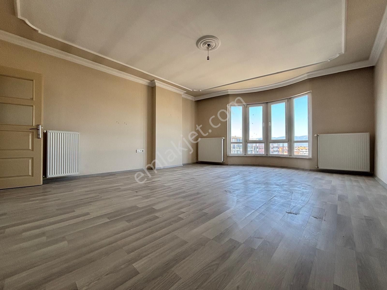 Mera Emlaktan Burhaniye Merkezde Asansörlü 3+1 K.otoparklı Daire - Görsel 7