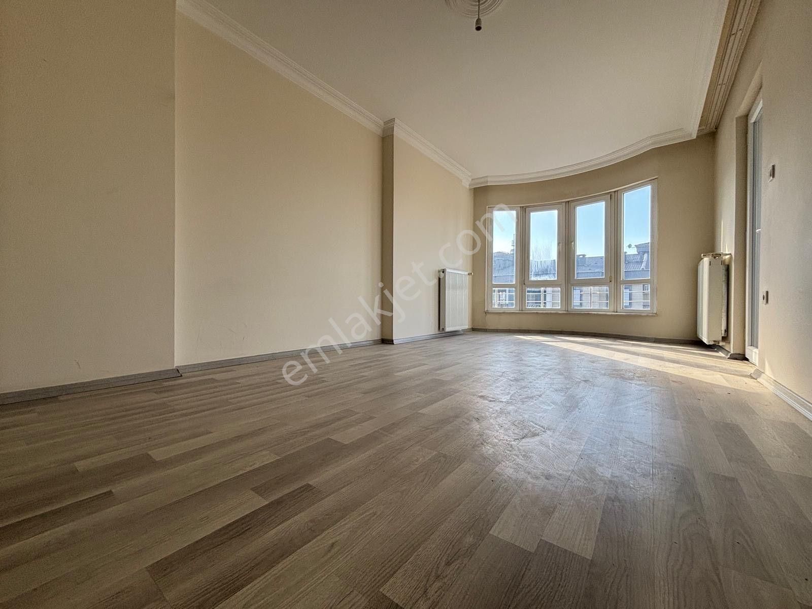 Mera Emlaktan Burhaniye Merkezde Asansörlü 3+1 K.otoparklı Daire - Görsel 9