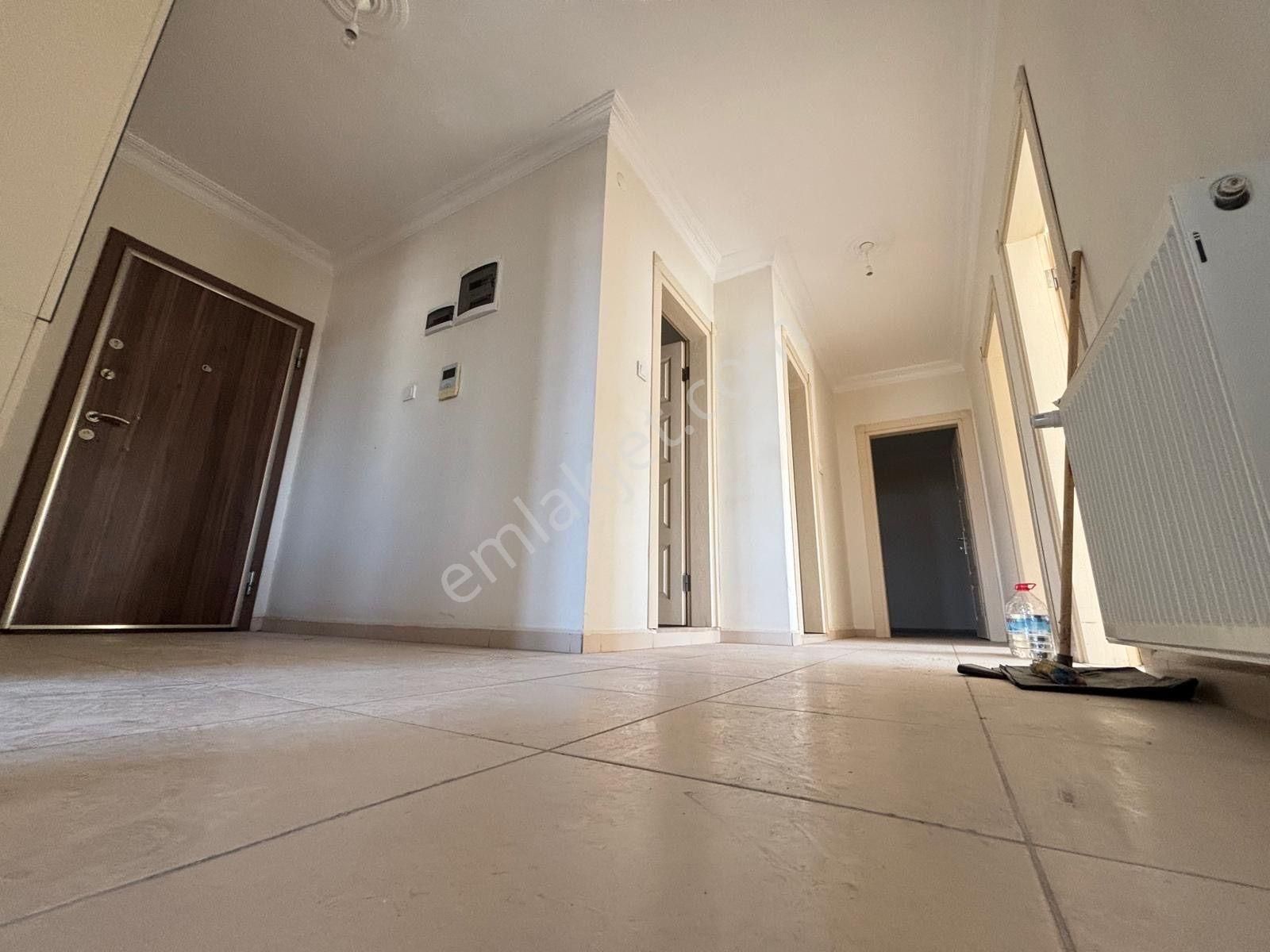 Mera Emlaktan Burhaniye Merkezde Asansörlü 3+1 K.otoparklı Daire - Görsel 14